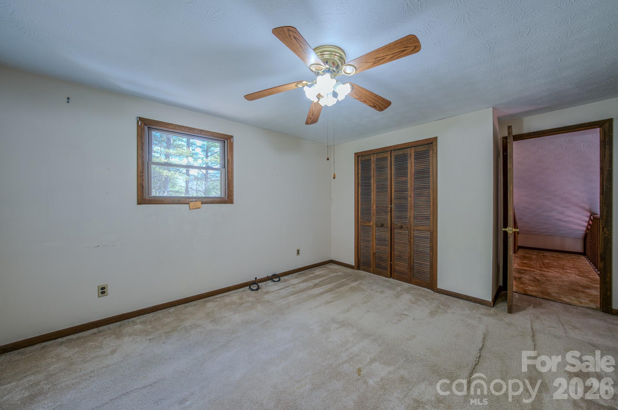 42 Camelfield Road — Weaverville