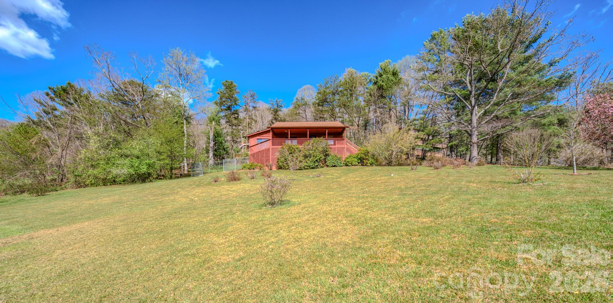 42 Camelfield Road — Weaverville