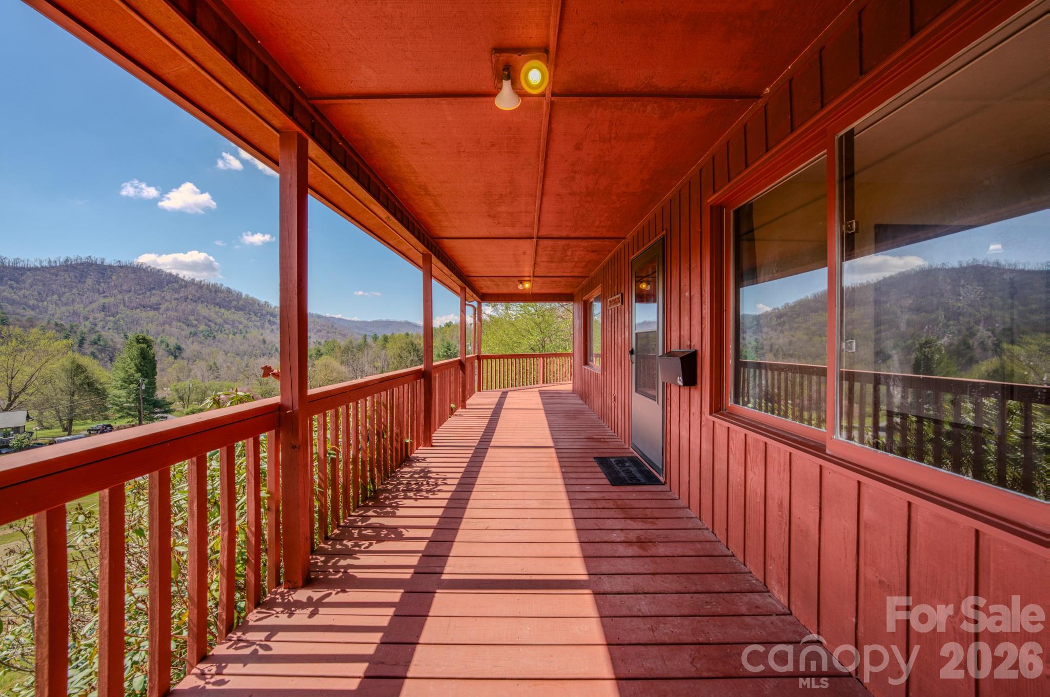 42 Camelfield Road — Weaverville