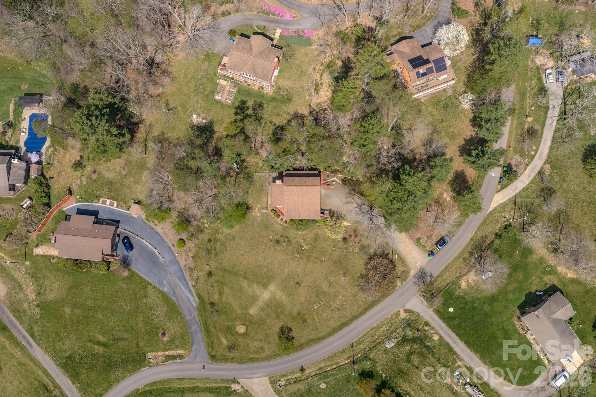 42 Camelfield Road — Weaverville