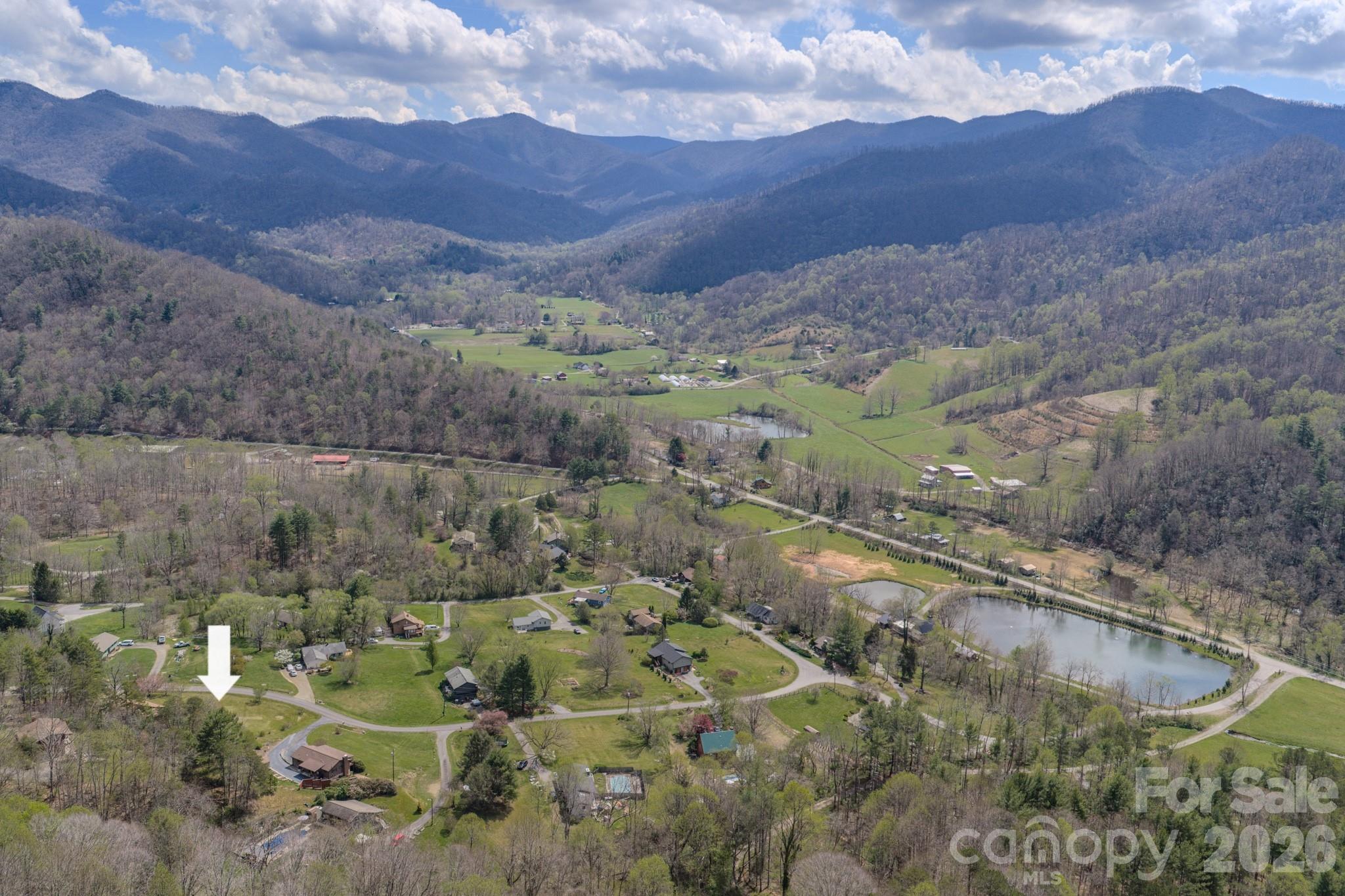 42 Camelfield Road — Weaverville