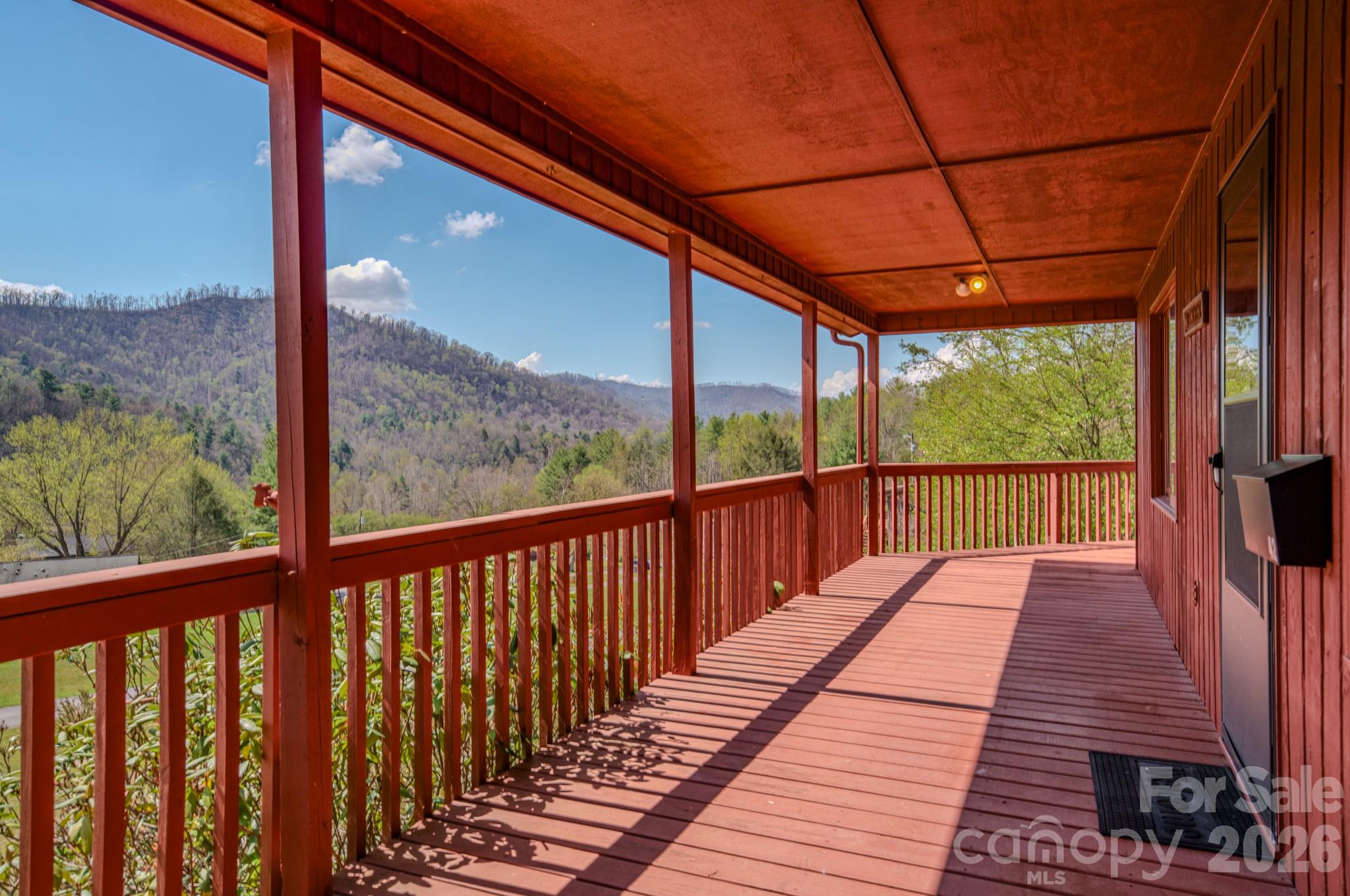 42 Camelfield Road — Weaverville