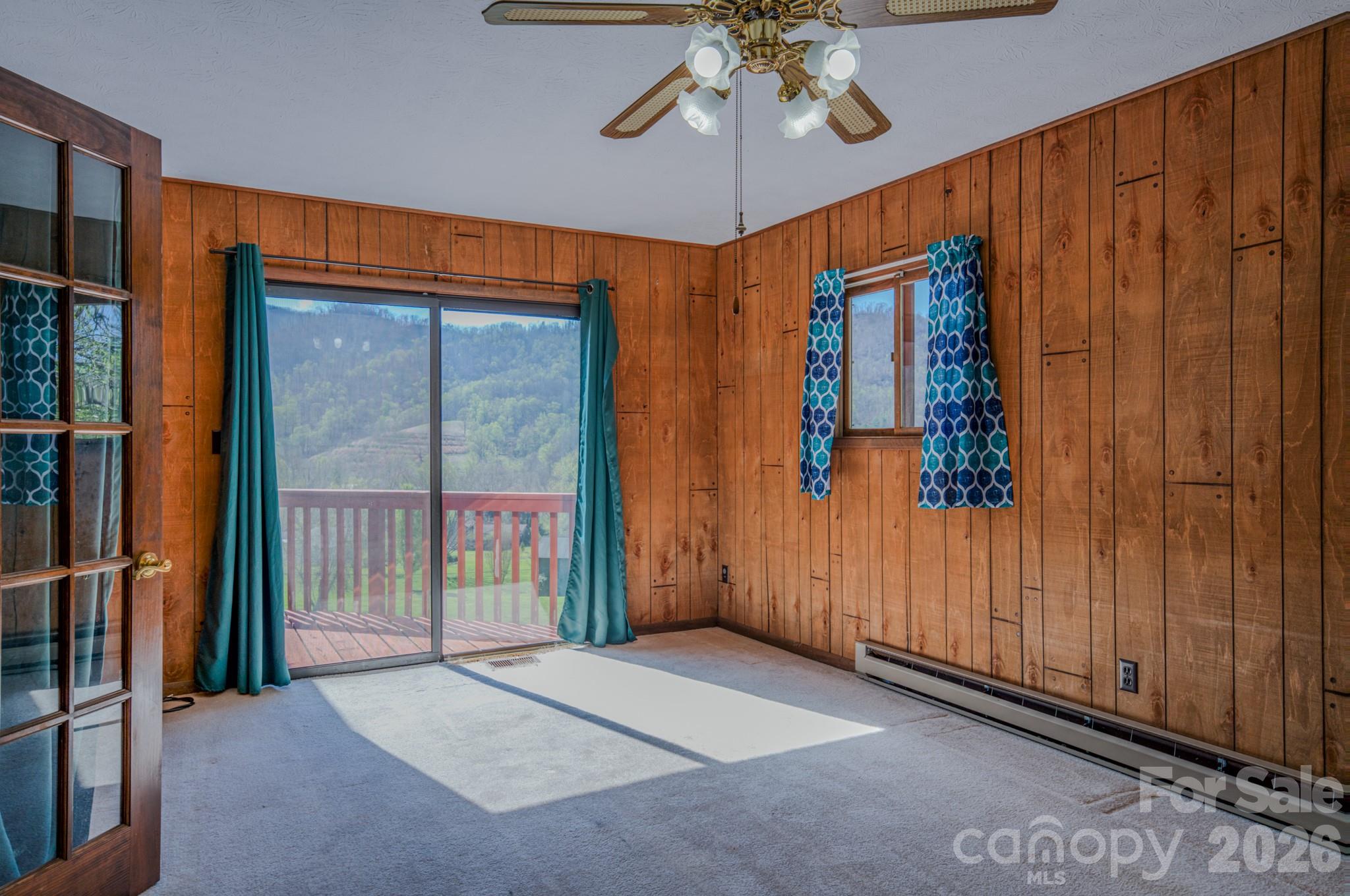 42 Camelfield Road — Weaverville