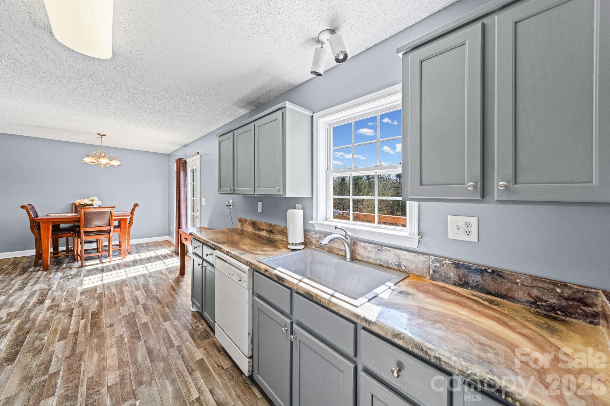 1024 Daniel Drive — Stanley