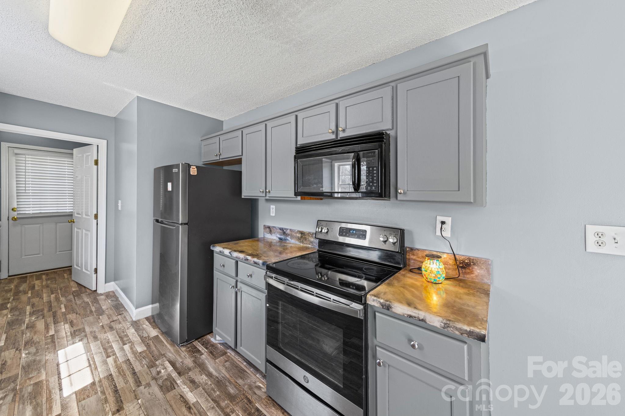1024 Daniel Drive — Stanley