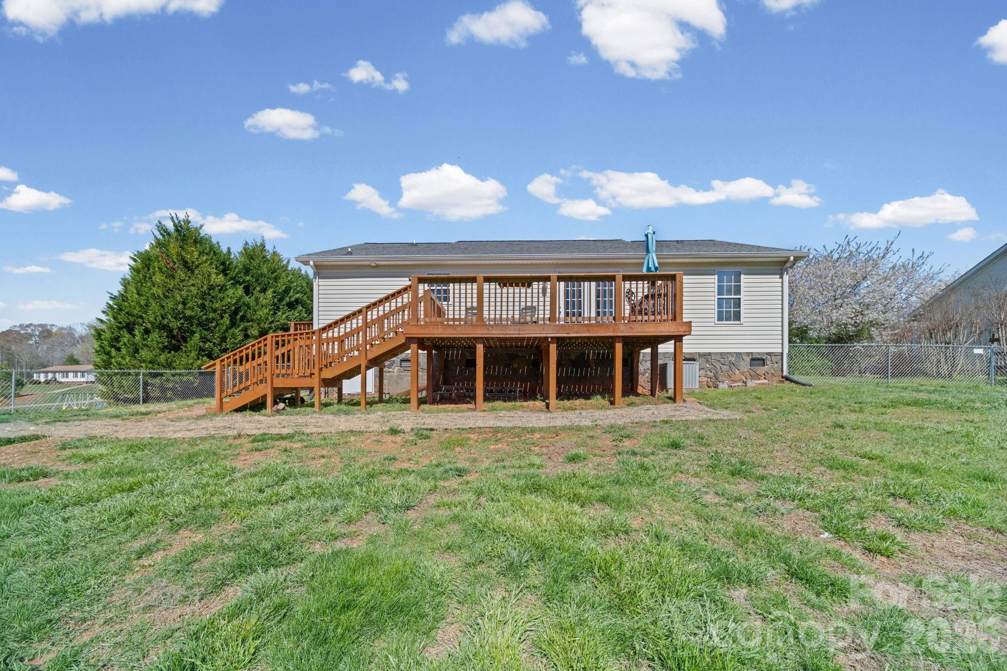 1024 Daniel Drive — Stanley