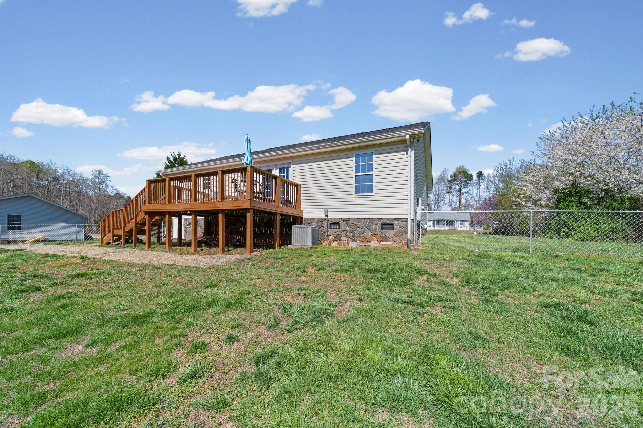 1024 Daniel Drive — Stanley