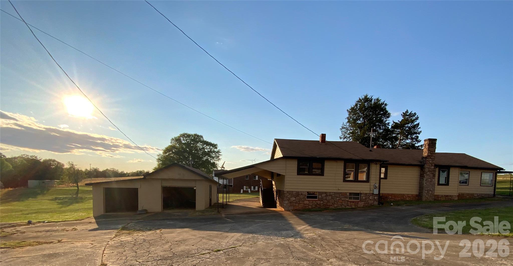 310 Horn Bottom Road — Forest City