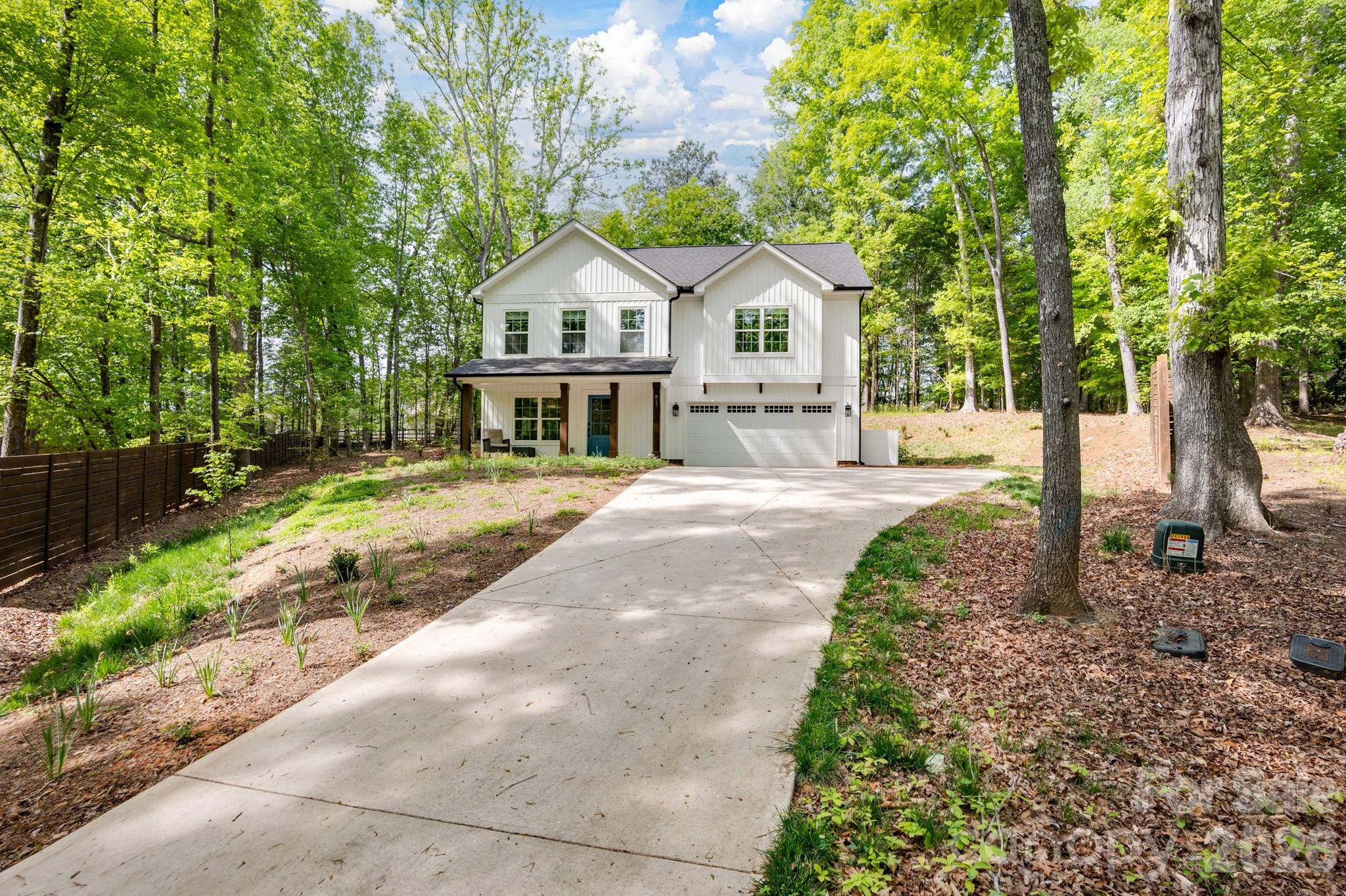 617 Teresa Circle — Waxhaw