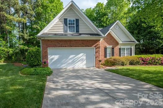 1614 Iverness Court — Gastonia