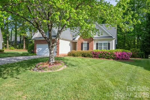 1614 Iverness Court — Gastonia