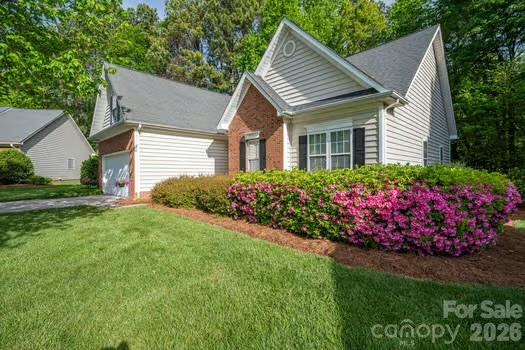 1614 Iverness Court — Gastonia