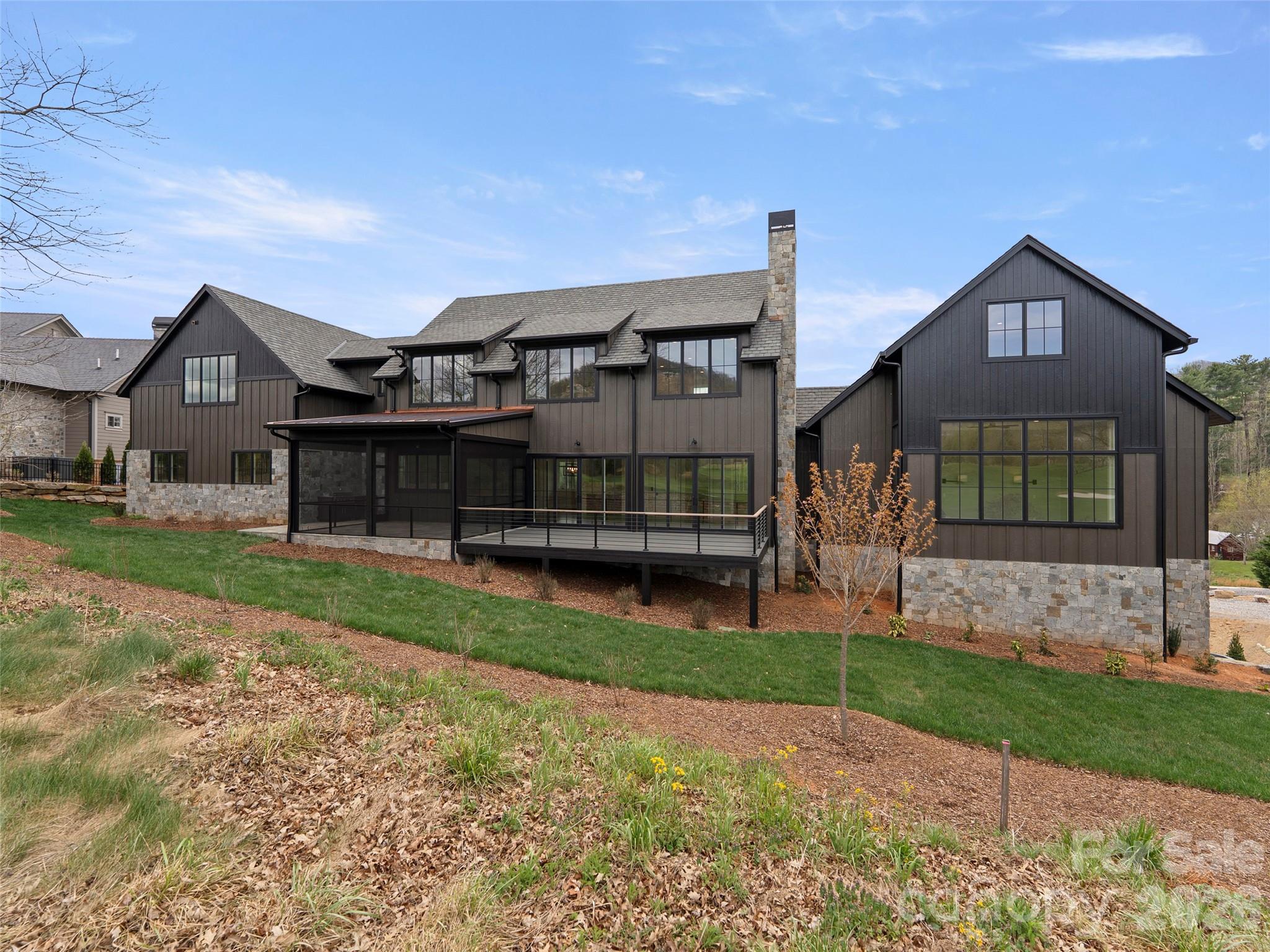 6 Walnut Valley Parkway — Arden