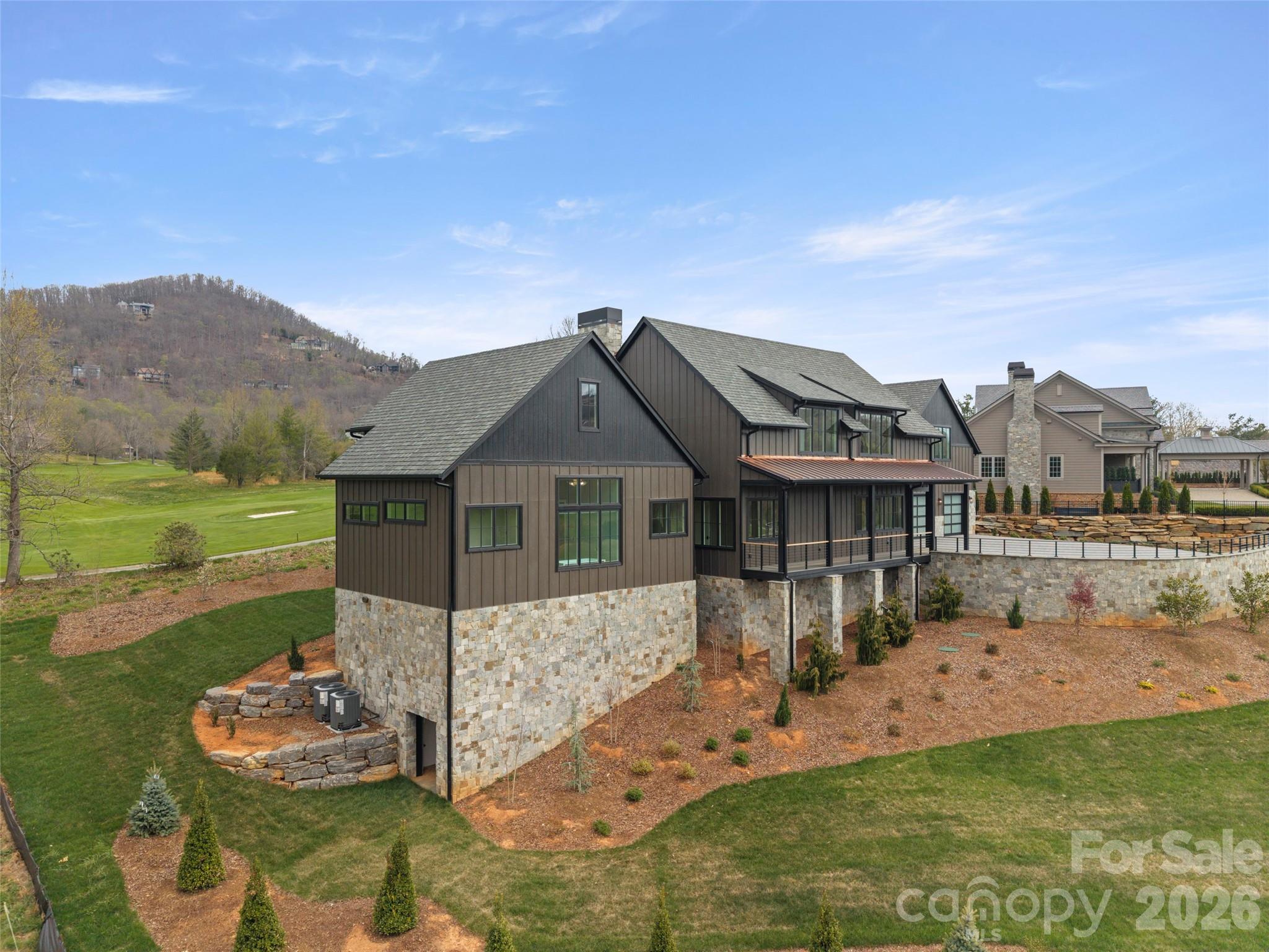 6 Walnut Valley Parkway — Arden