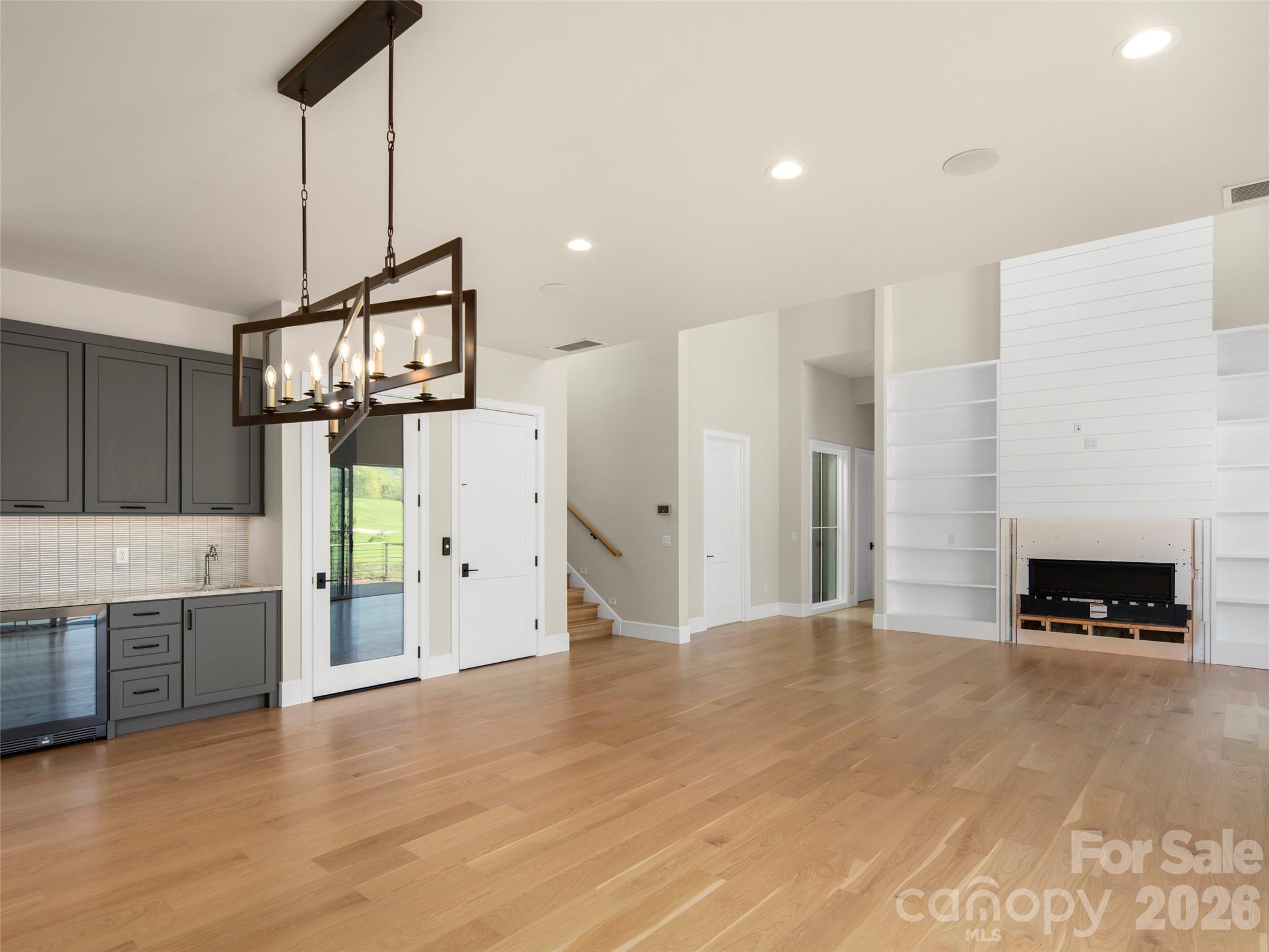 6 Walnut Valley Parkway — Arden