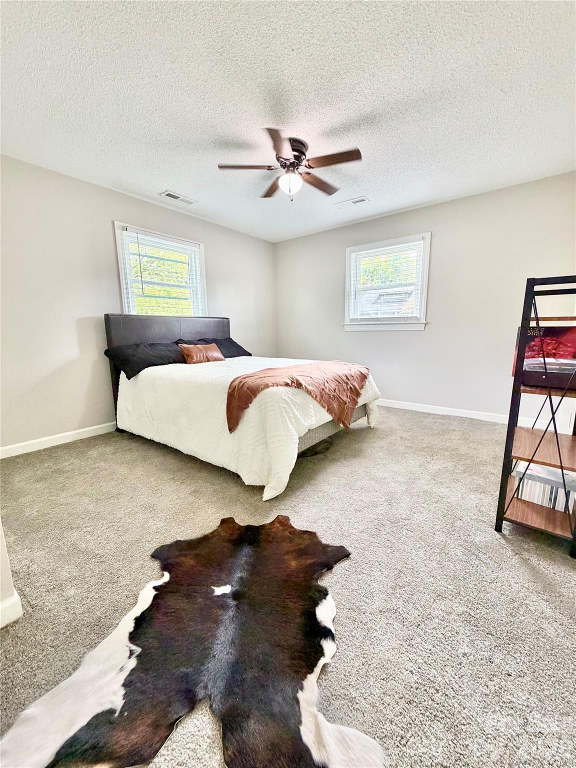 261 N Thomas Lane — Stony Point