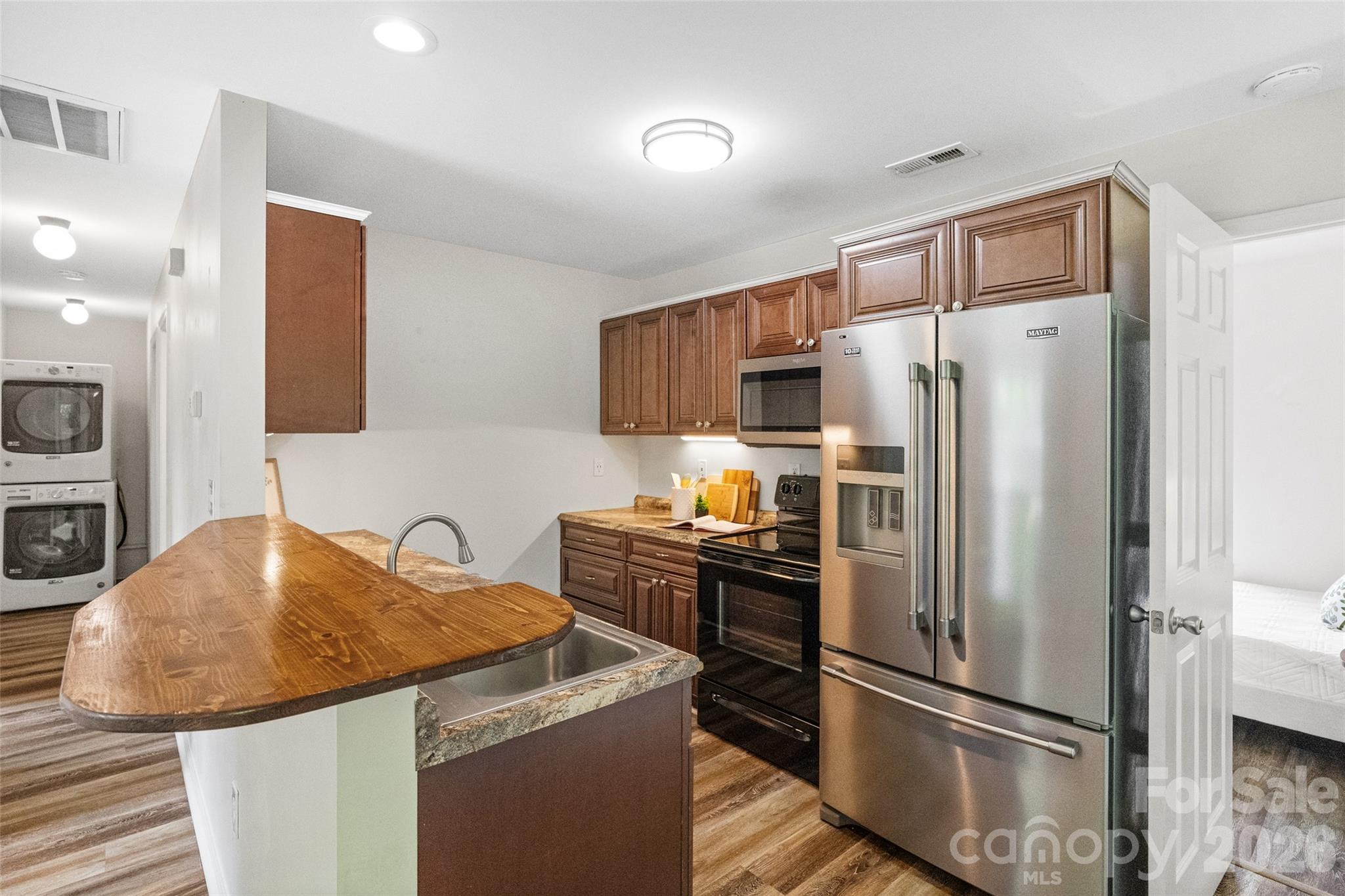 6600 Porterfield Road — Charlotte