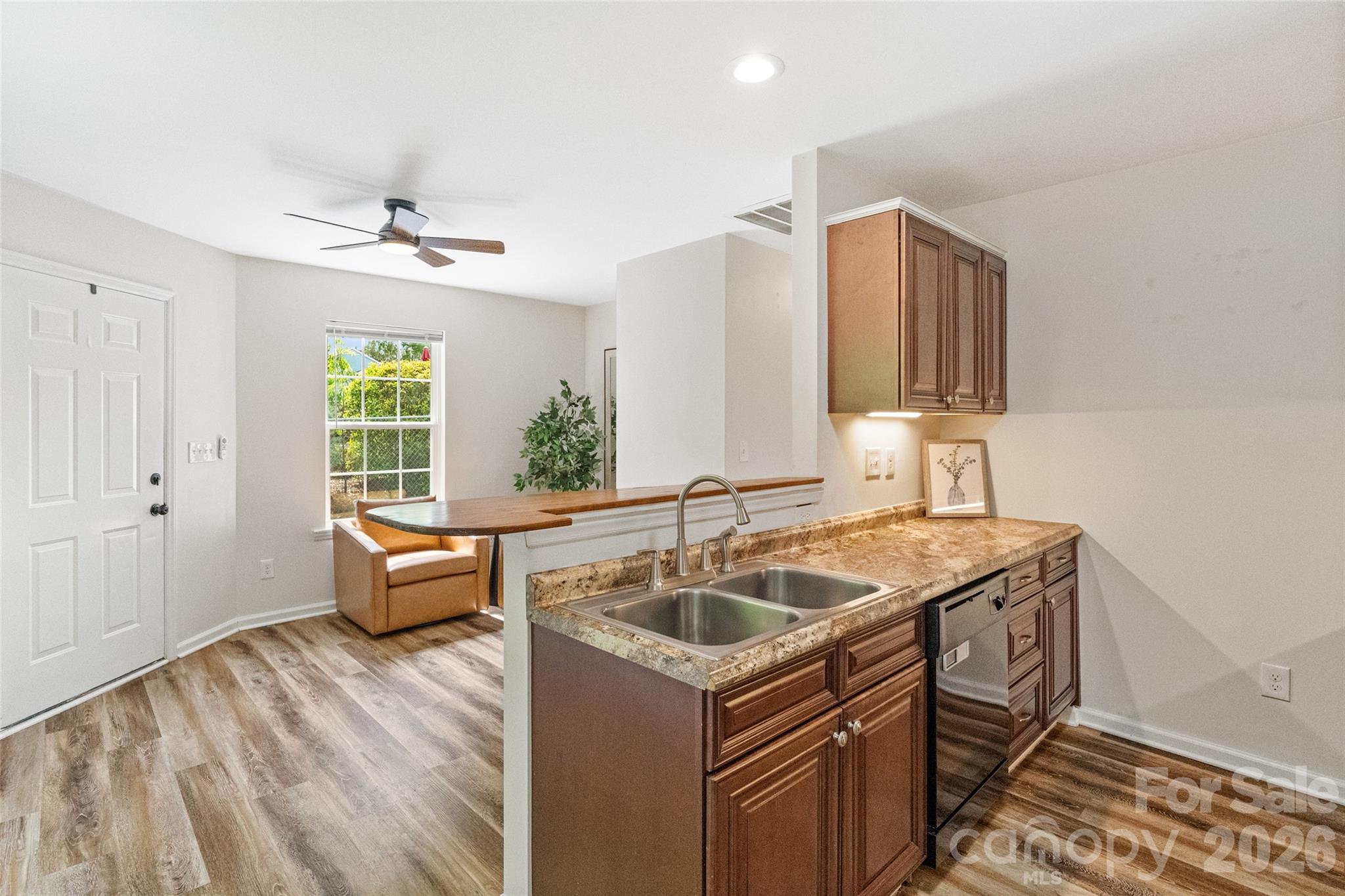 6600 Porterfield Road — Charlotte