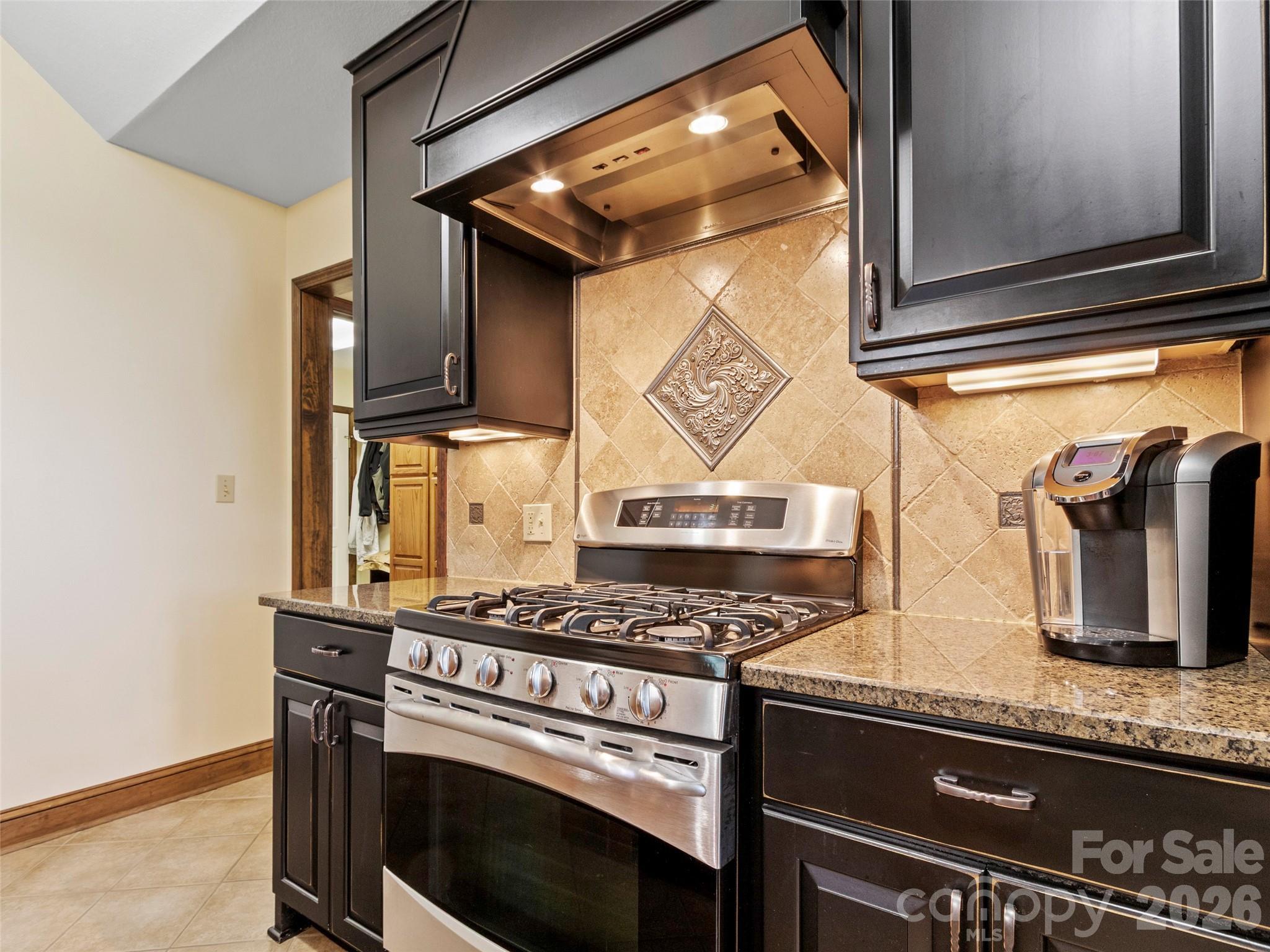 91 Brandy Run Road — Burnsville
