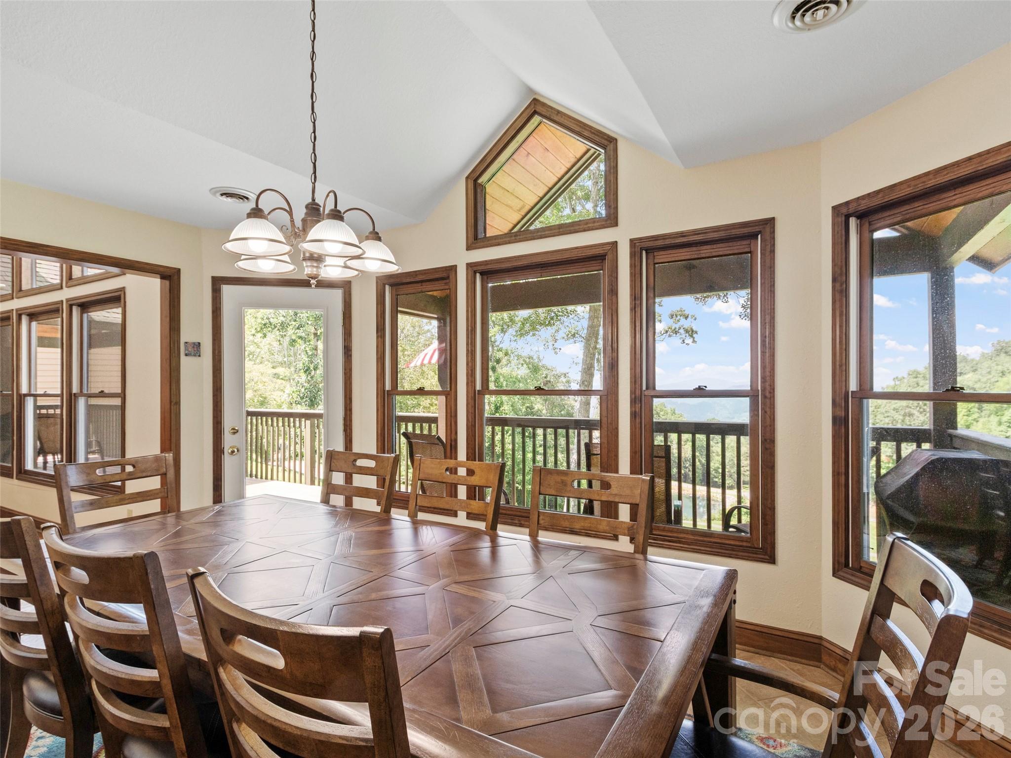 91 Brandy Run Road — Burnsville