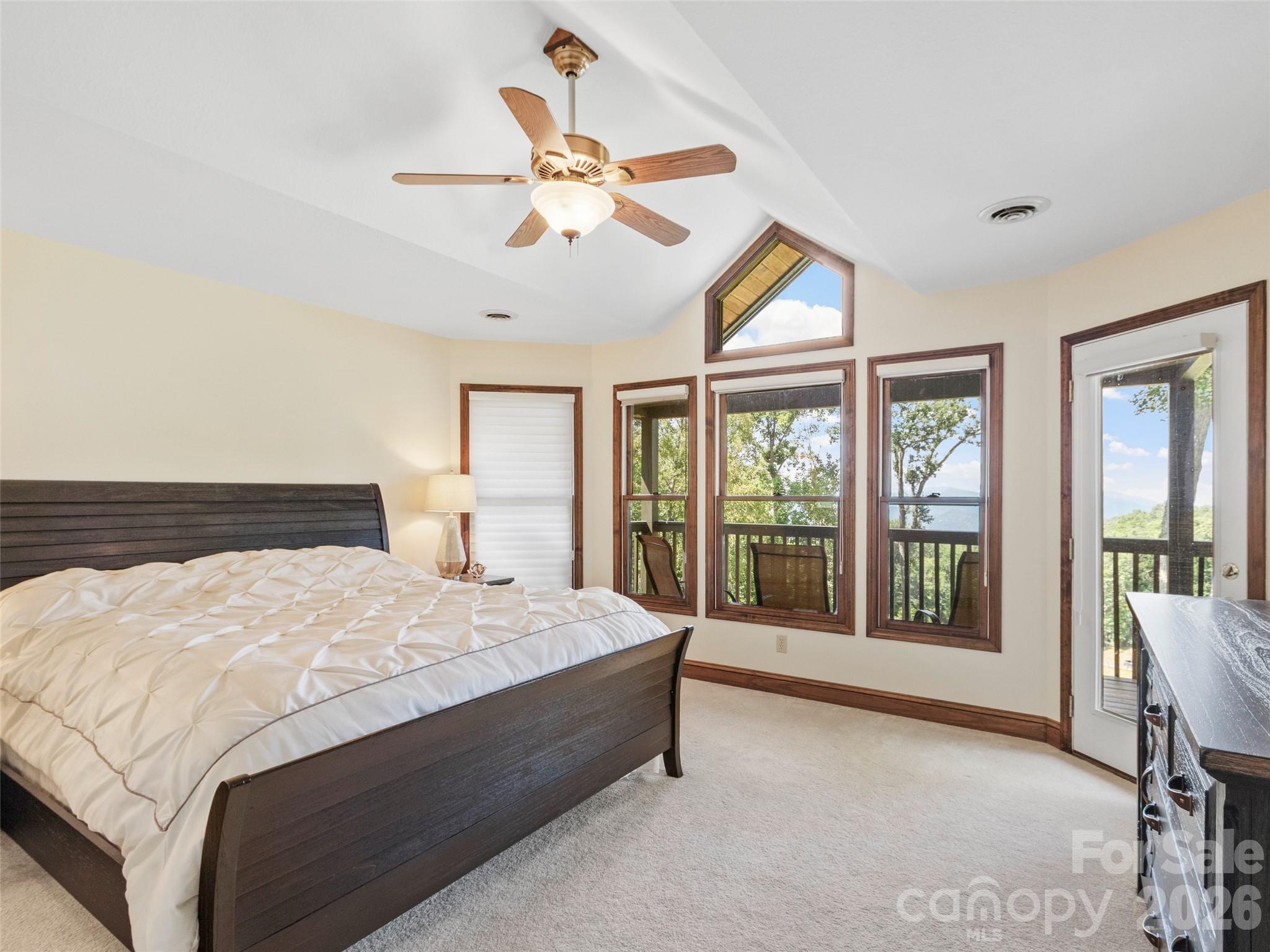 91 Brandy Run Road — Burnsville