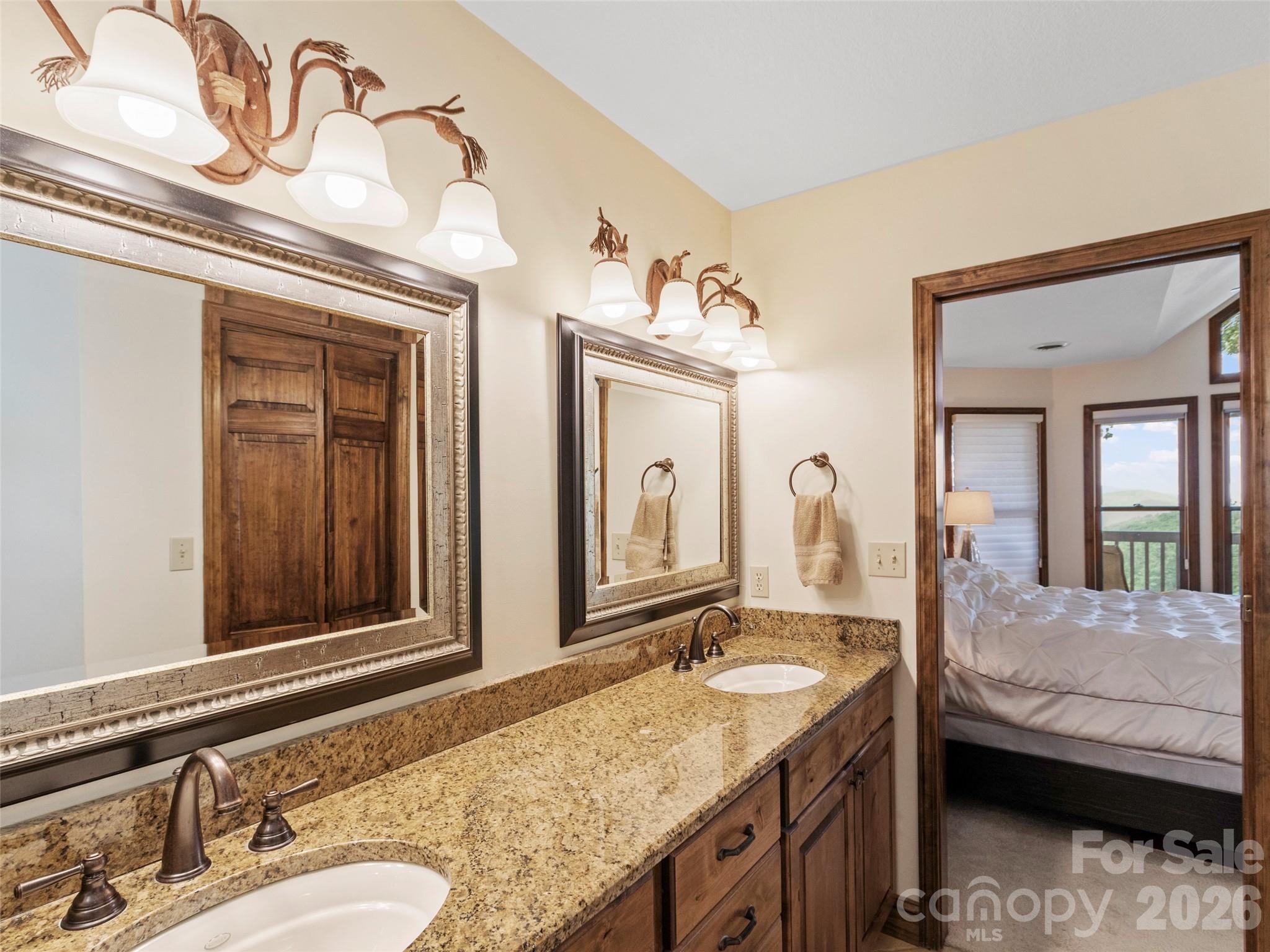 91 Brandy Run Road — Burnsville