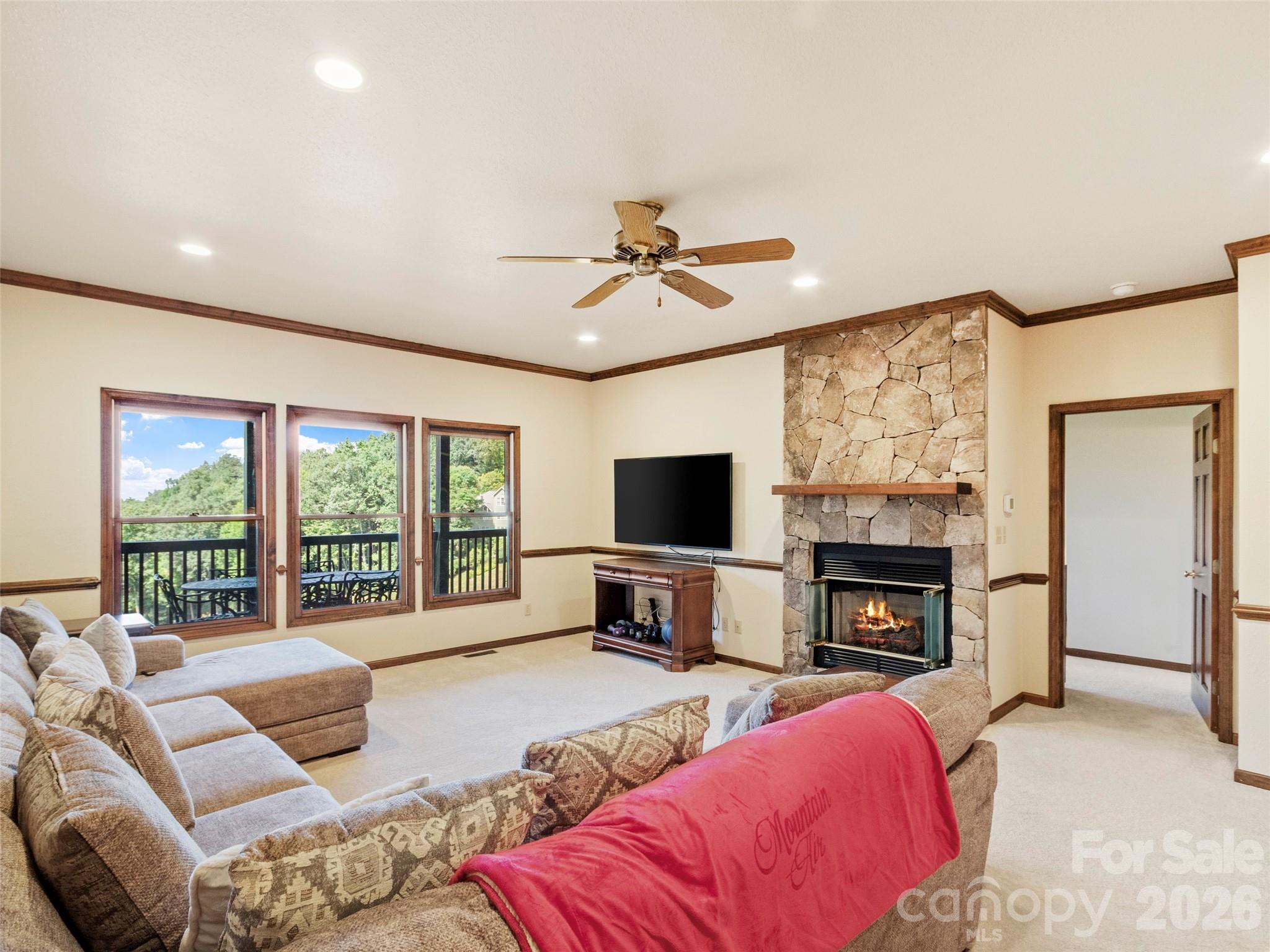 91 Brandy Run Road — Burnsville