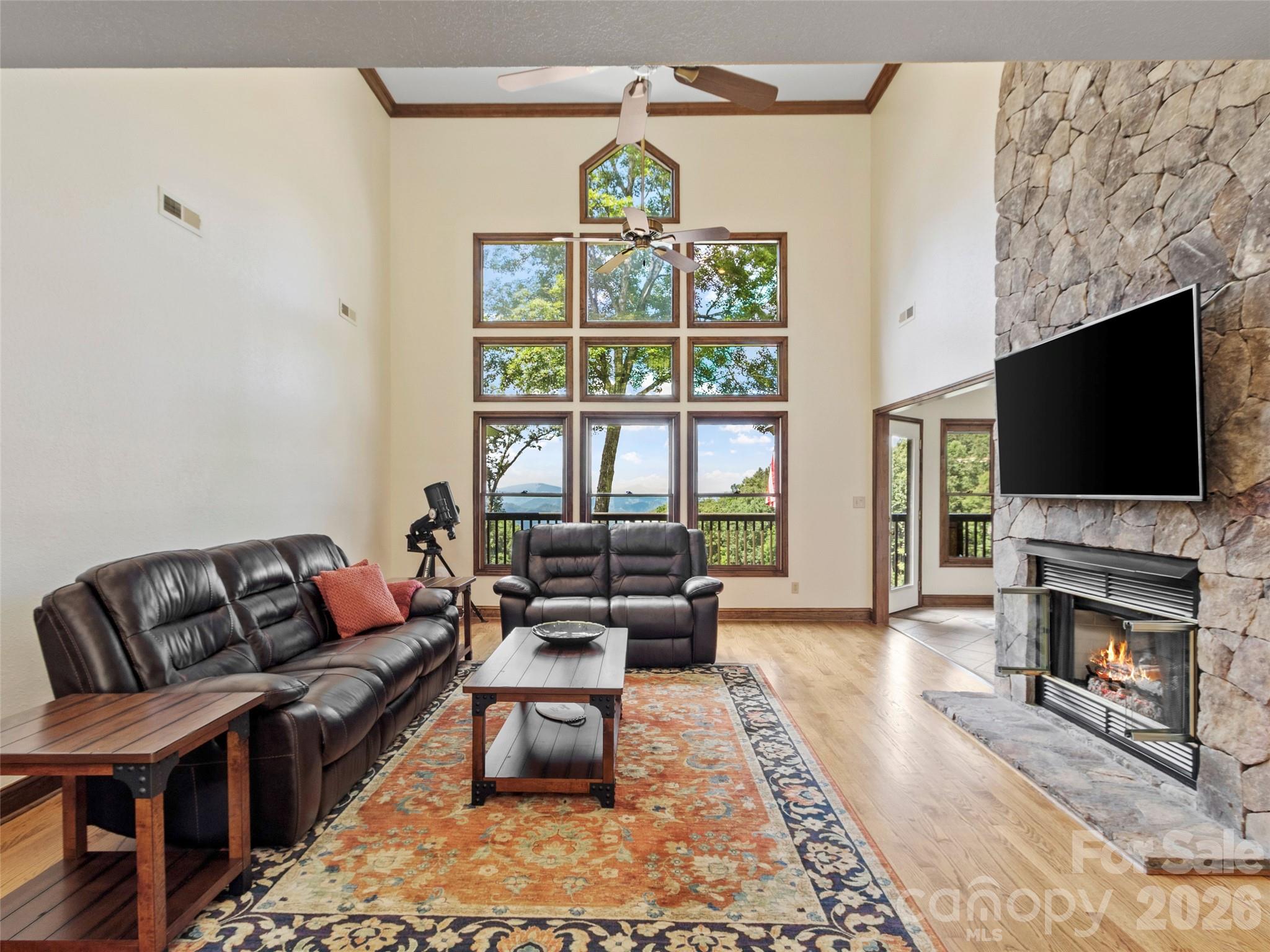 91 Brandy Run Road — Burnsville