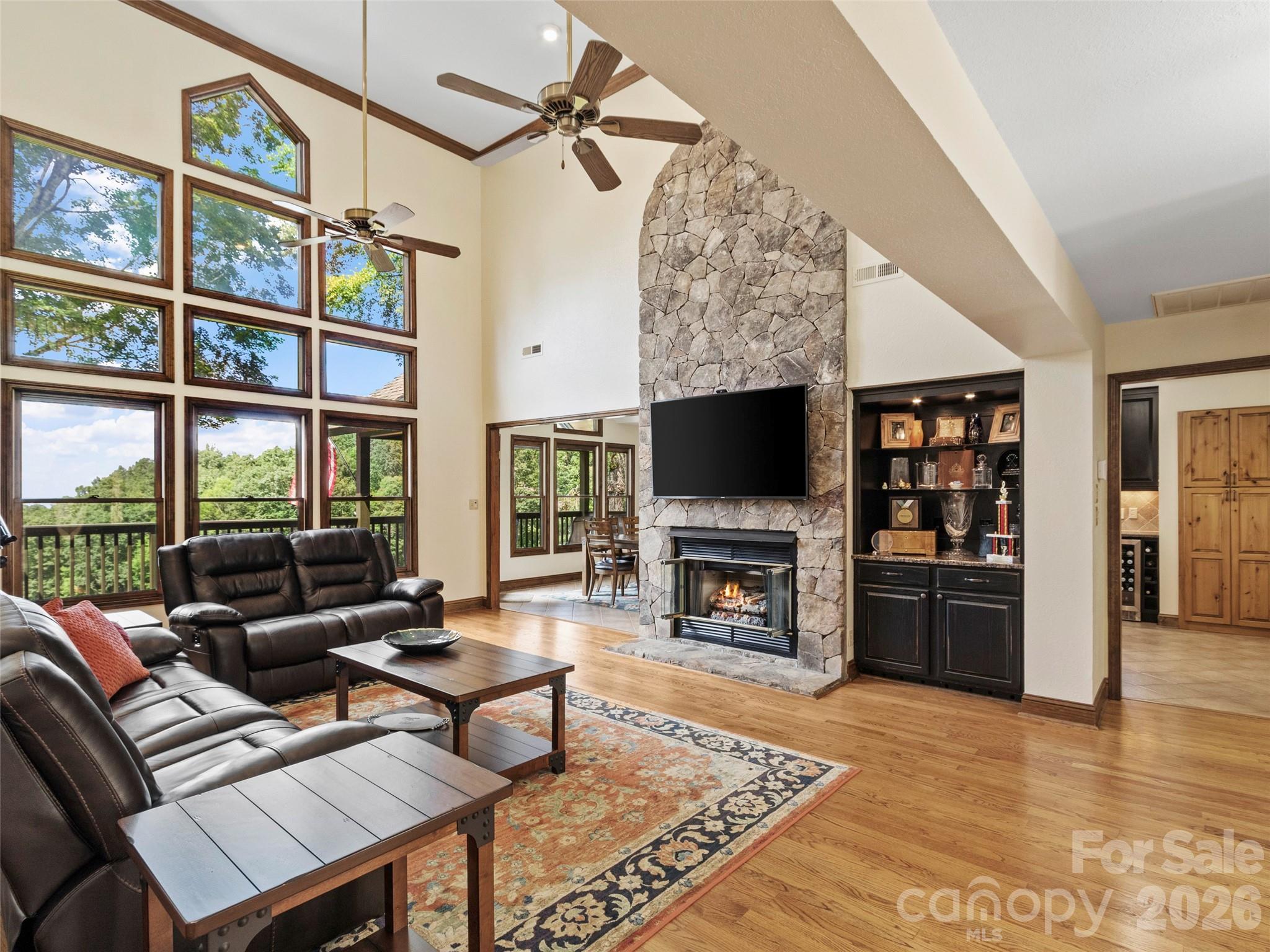 91 Brandy Run Road — Burnsville