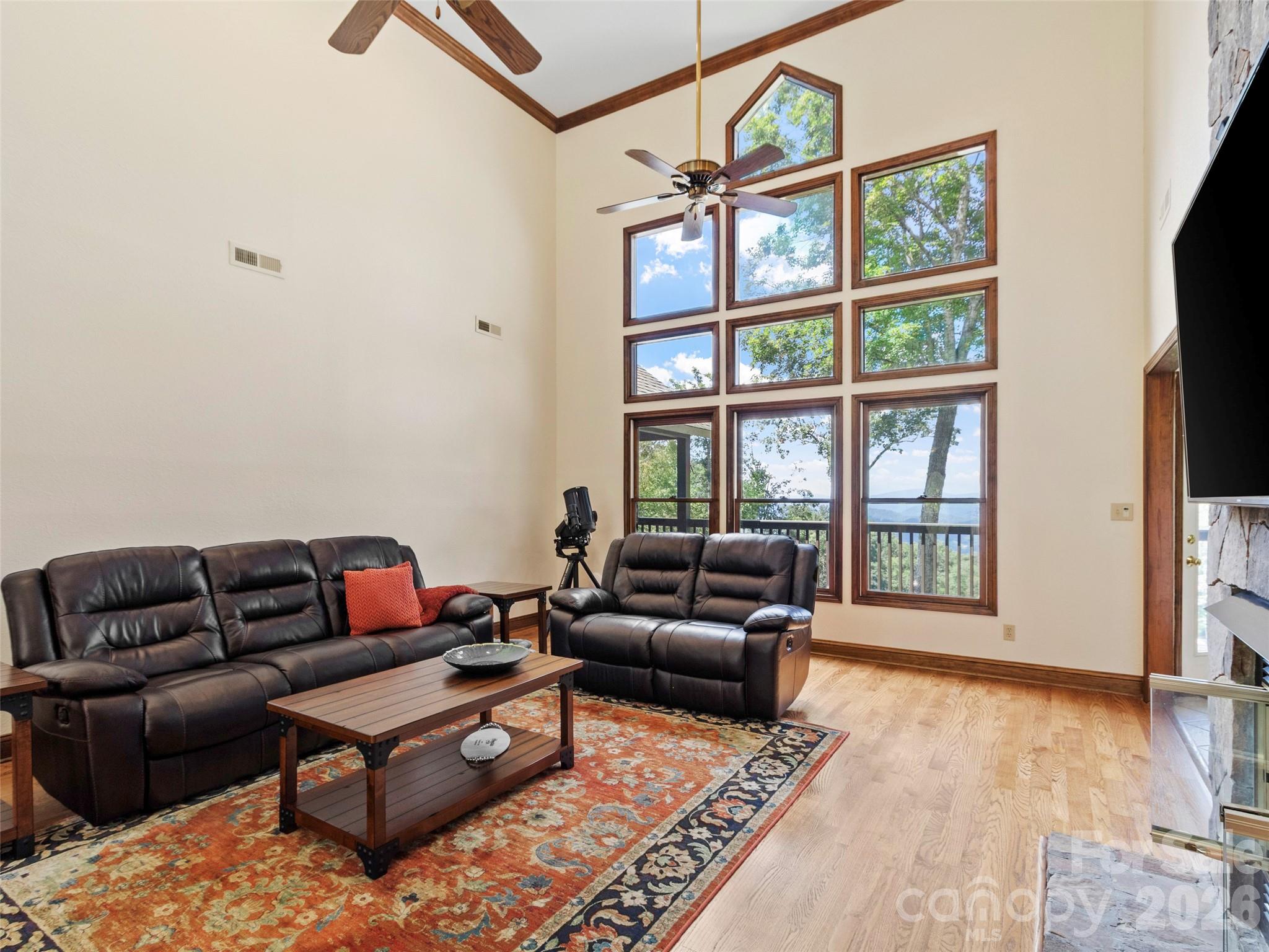 91 Brandy Run Road — Burnsville