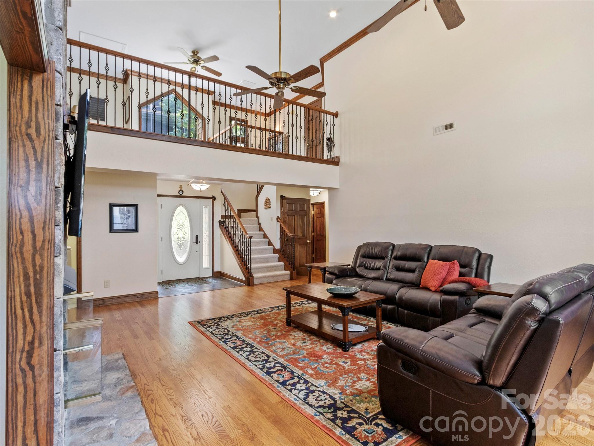 91 Brandy Run Road — Burnsville