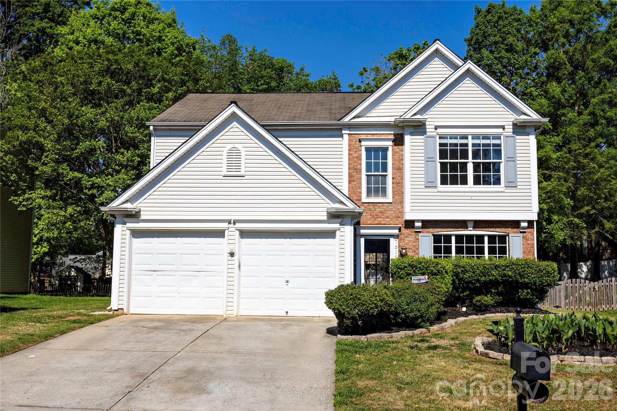 7519 Eurostar Drive — Charlotte