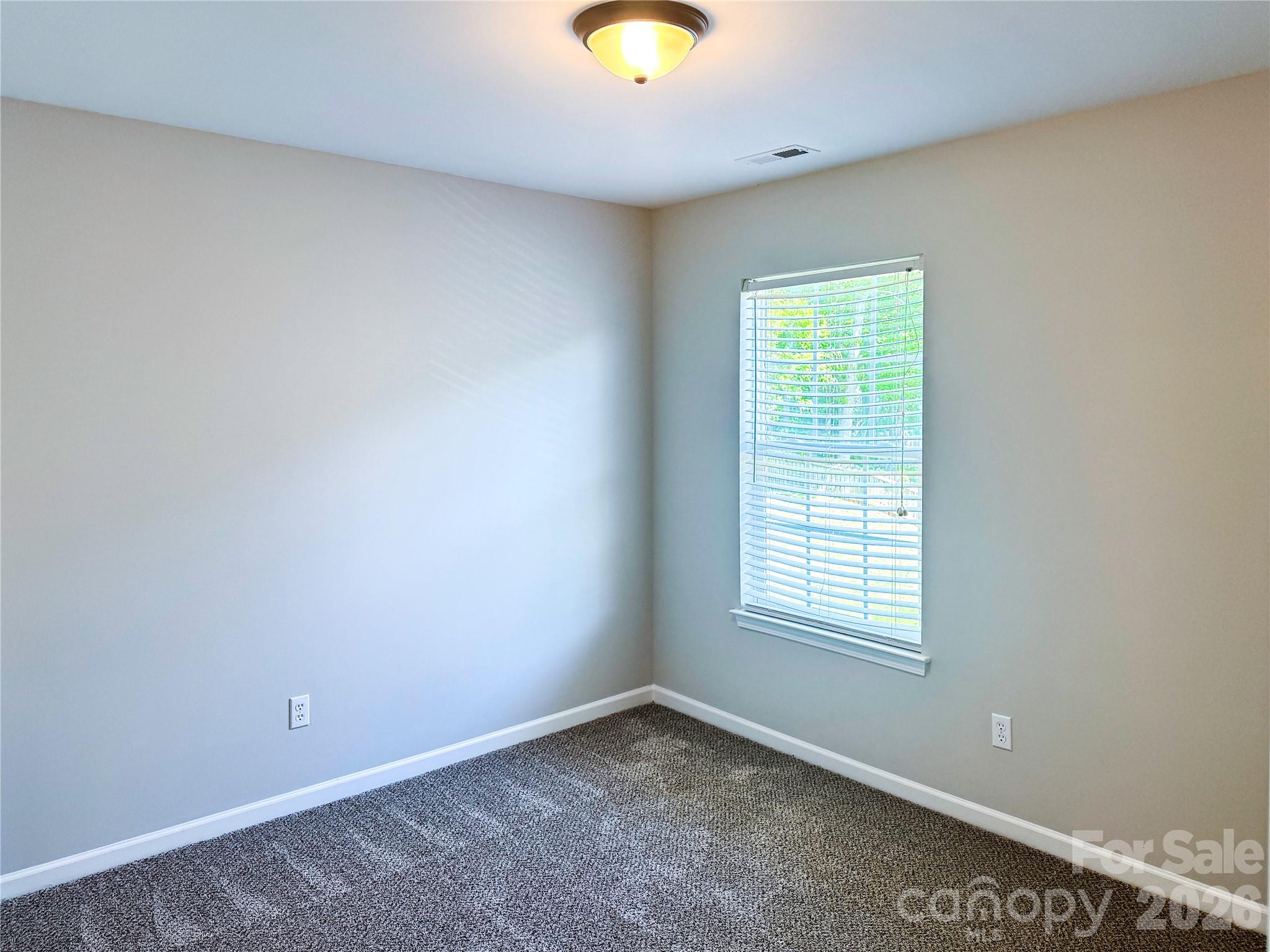 7519 Eurostar Drive — Charlotte