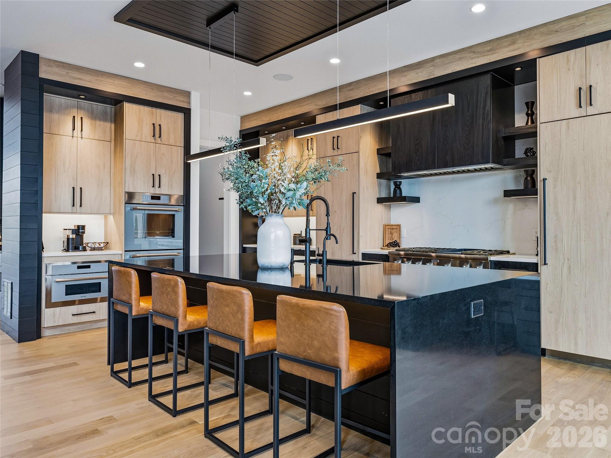 361 Belle Isle Way — Asheville