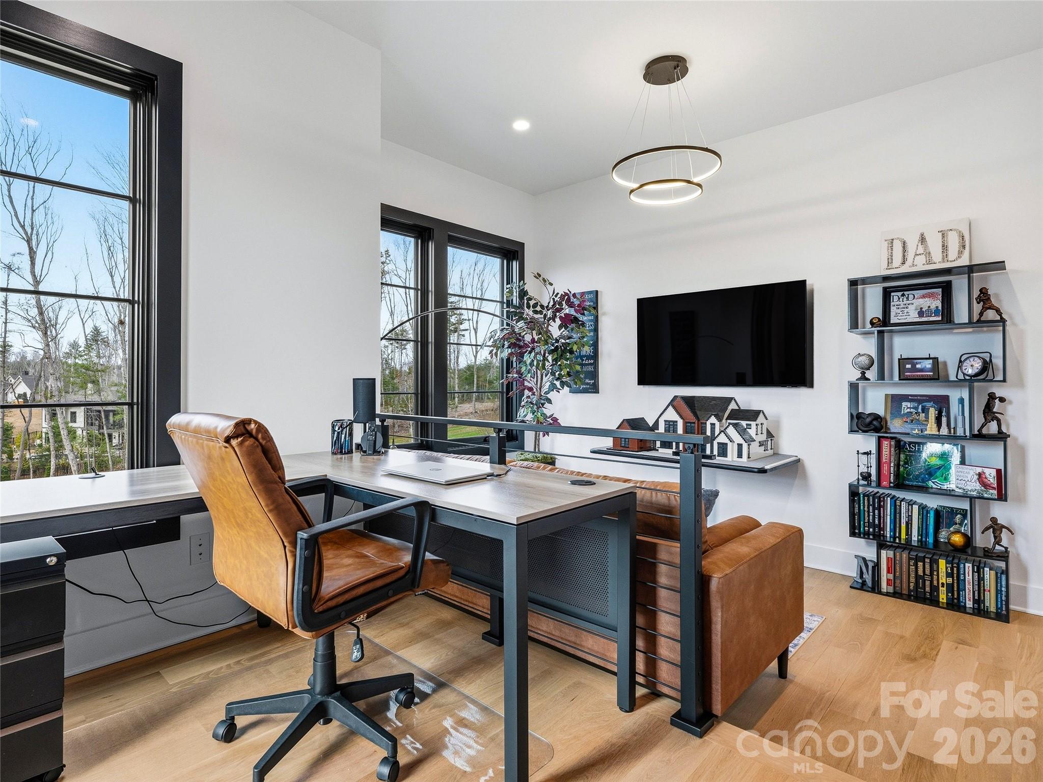 361 Belle Isle Way — Asheville