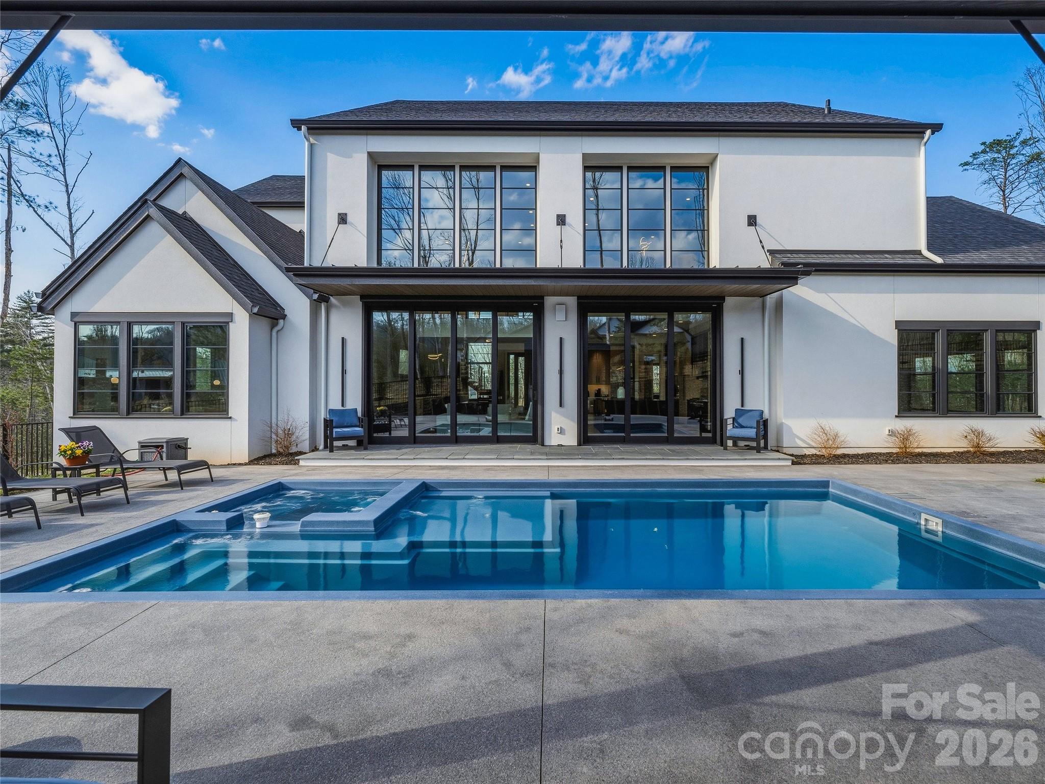 361 Belle Isle Way — Asheville