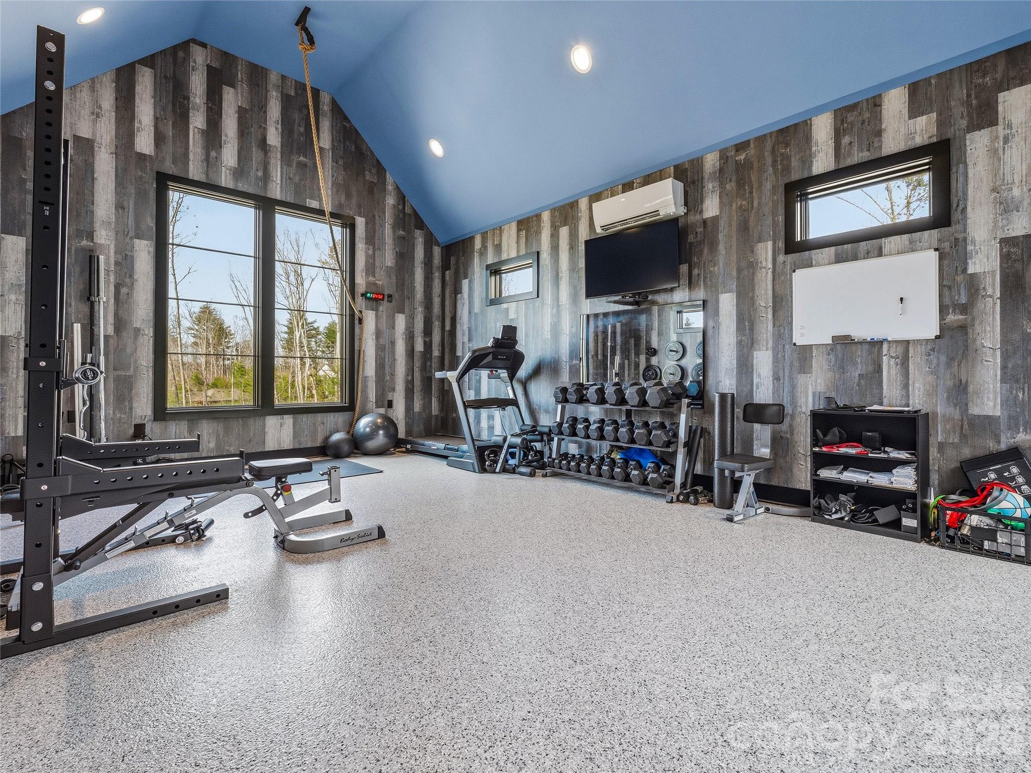 361 Belle Isle Way — Asheville
