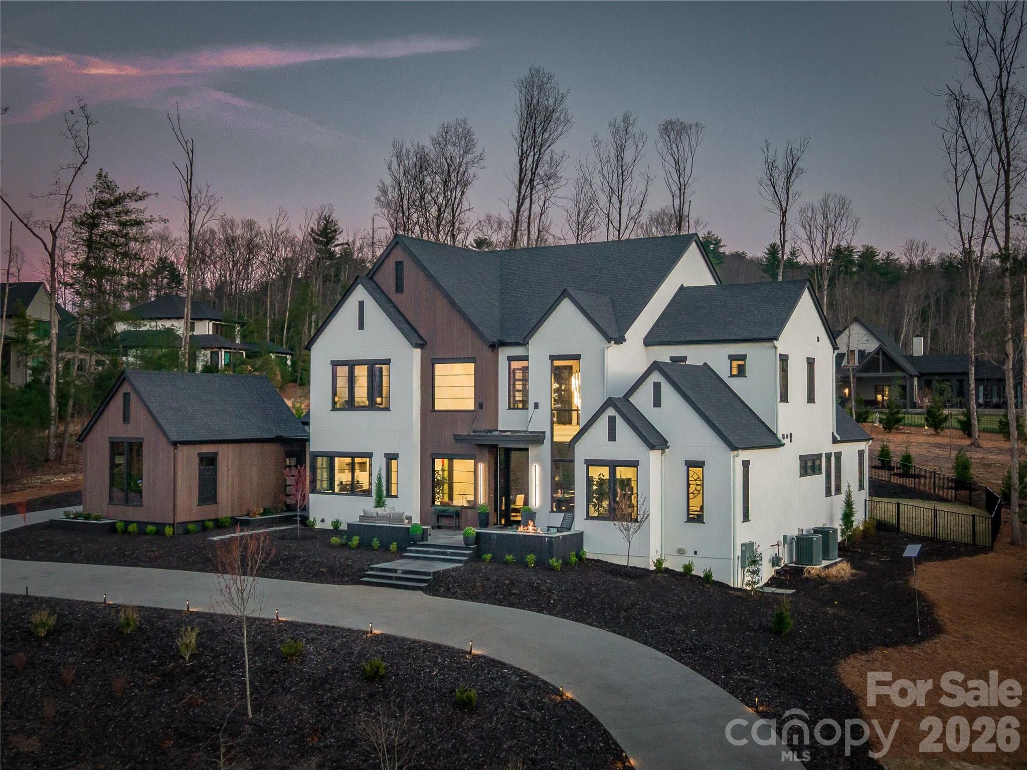361 Belle Isle Way — Asheville