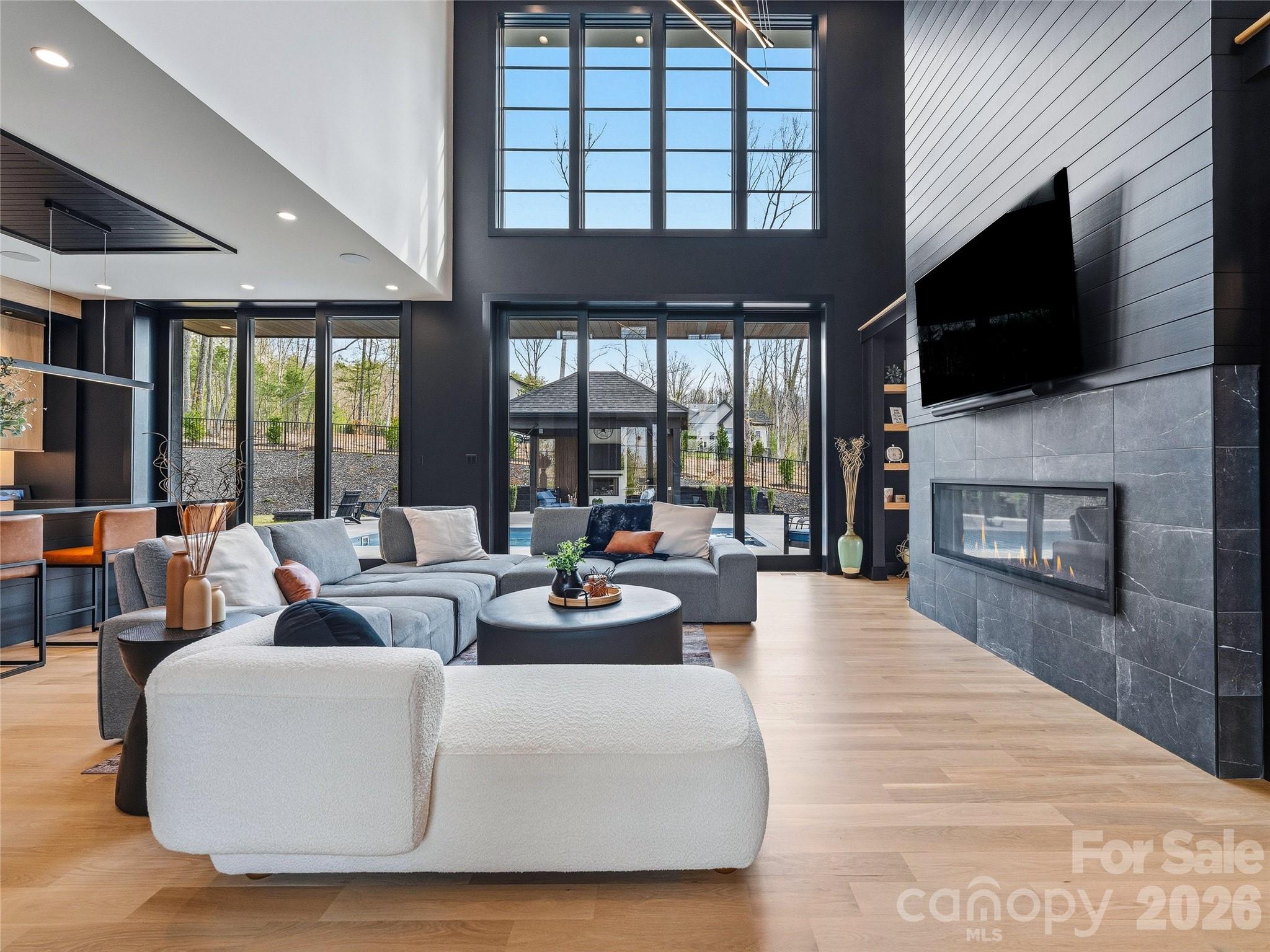 361 Belle Isle Way — Asheville