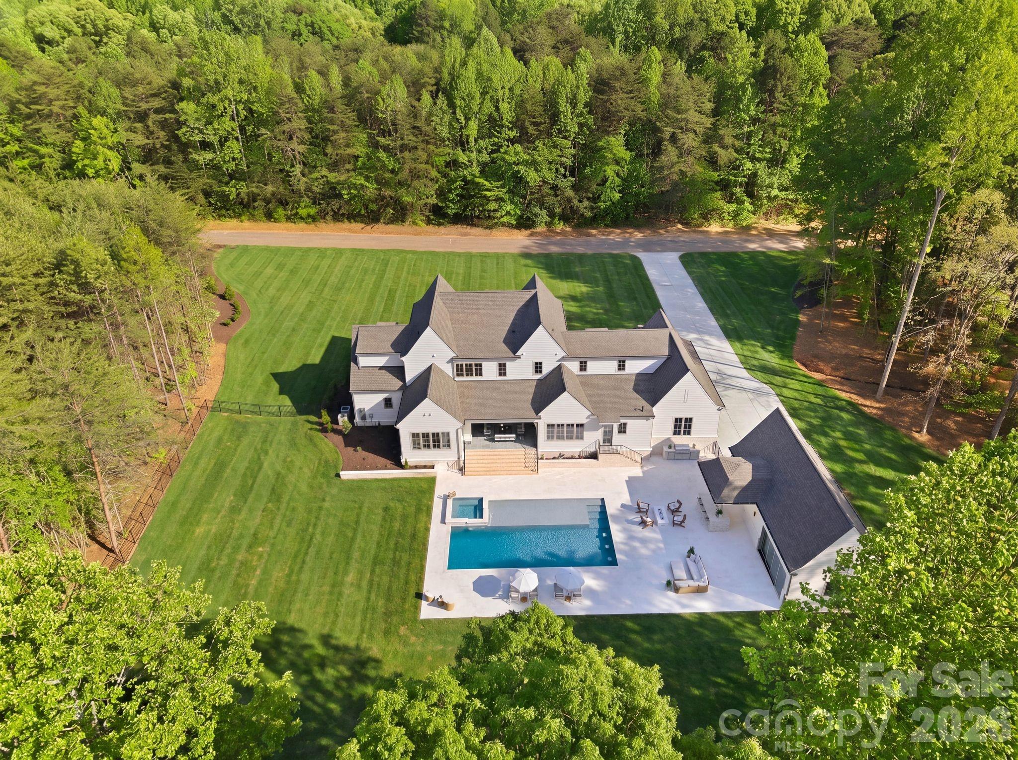 3035 Maple Way Drive — Davidson