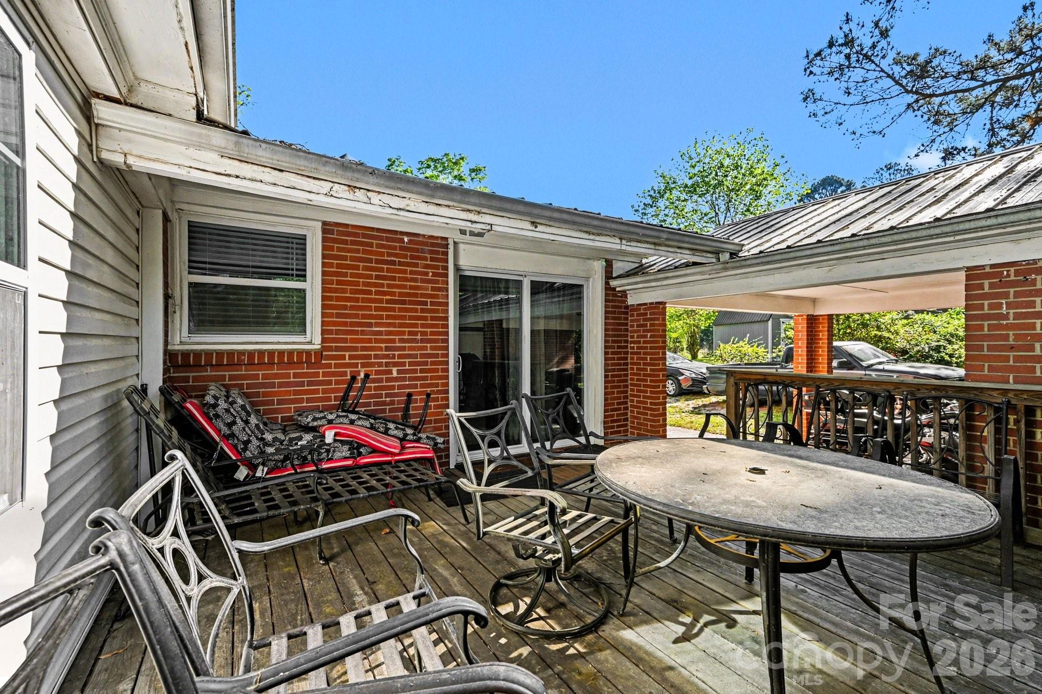 102 Azalea Road — Lancaster