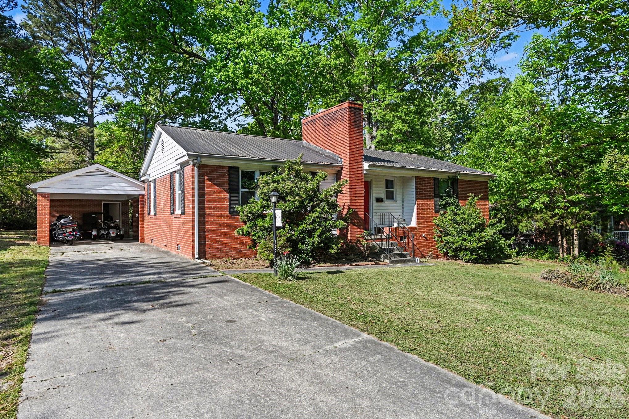 102 Azalea Road — Lancaster