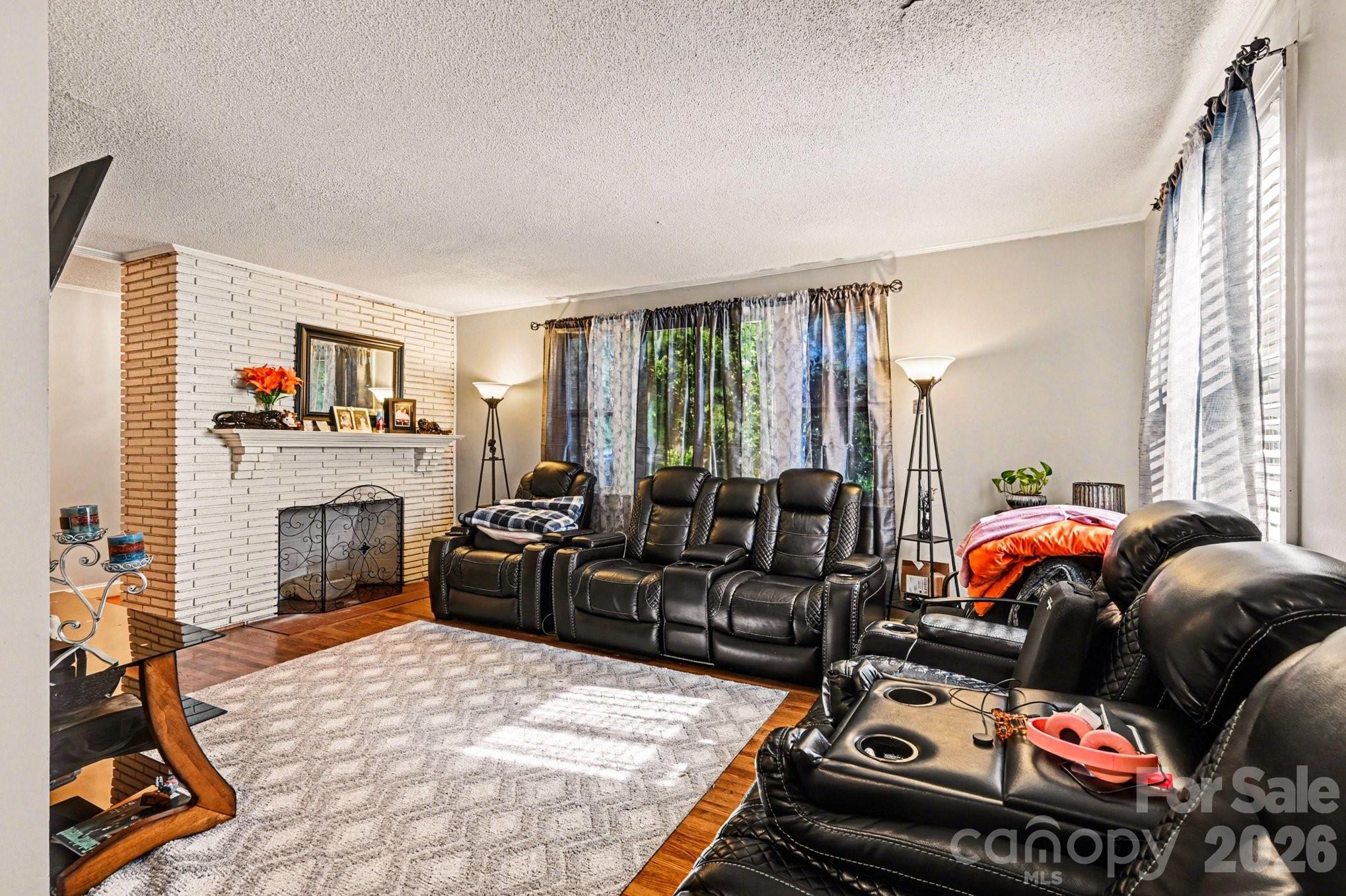 102 Azalea Road — Lancaster