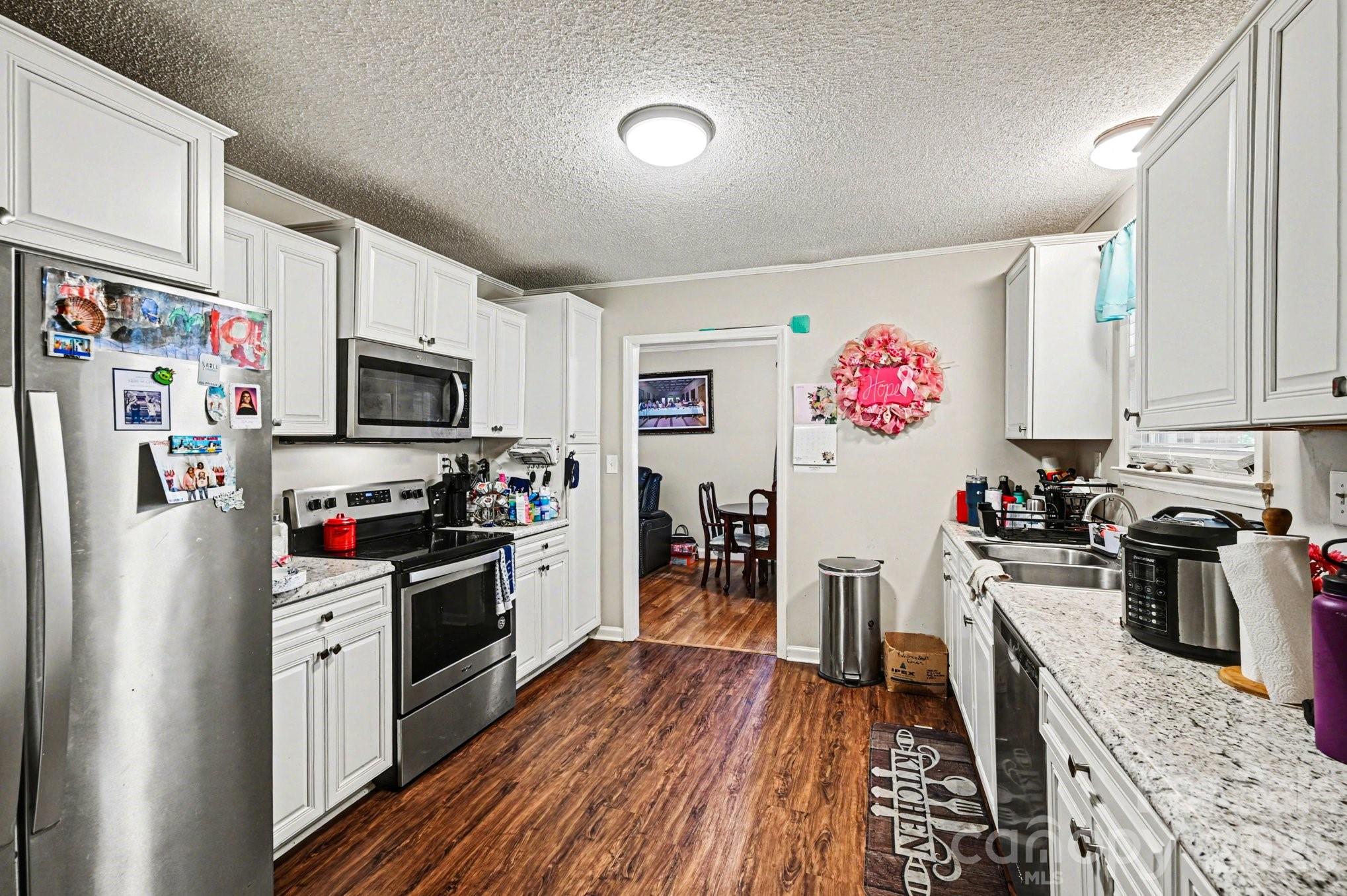 102 Azalea Road — Lancaster