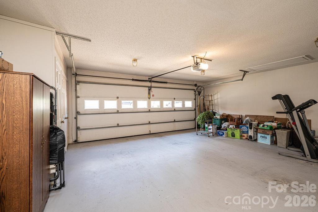 3725 Rock Bridge Drive NE — Conover