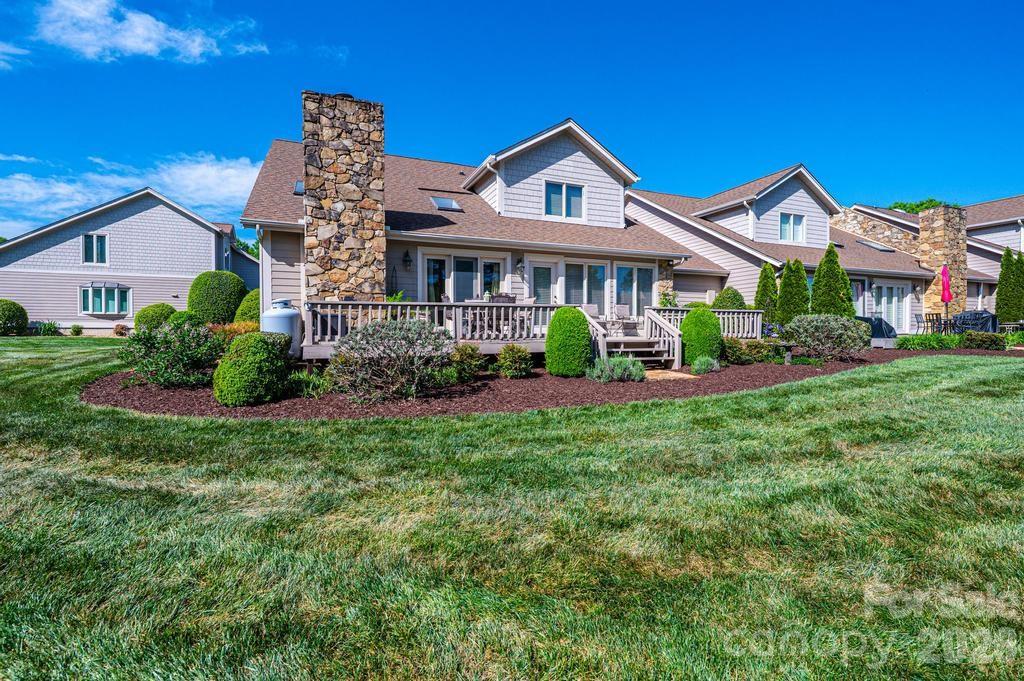 3725 Rock Bridge Drive NE — Conover
