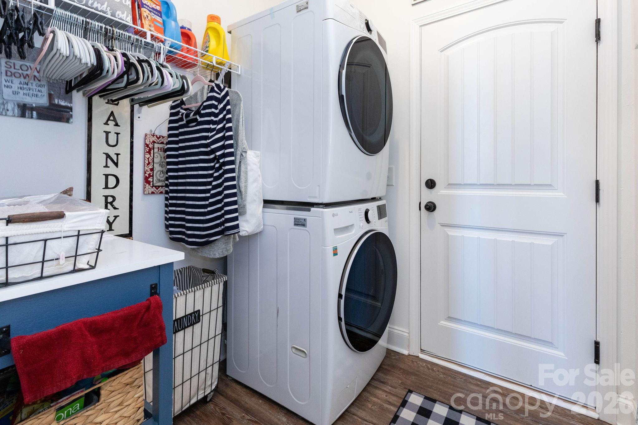 153 Fairlane Loop — Whittier