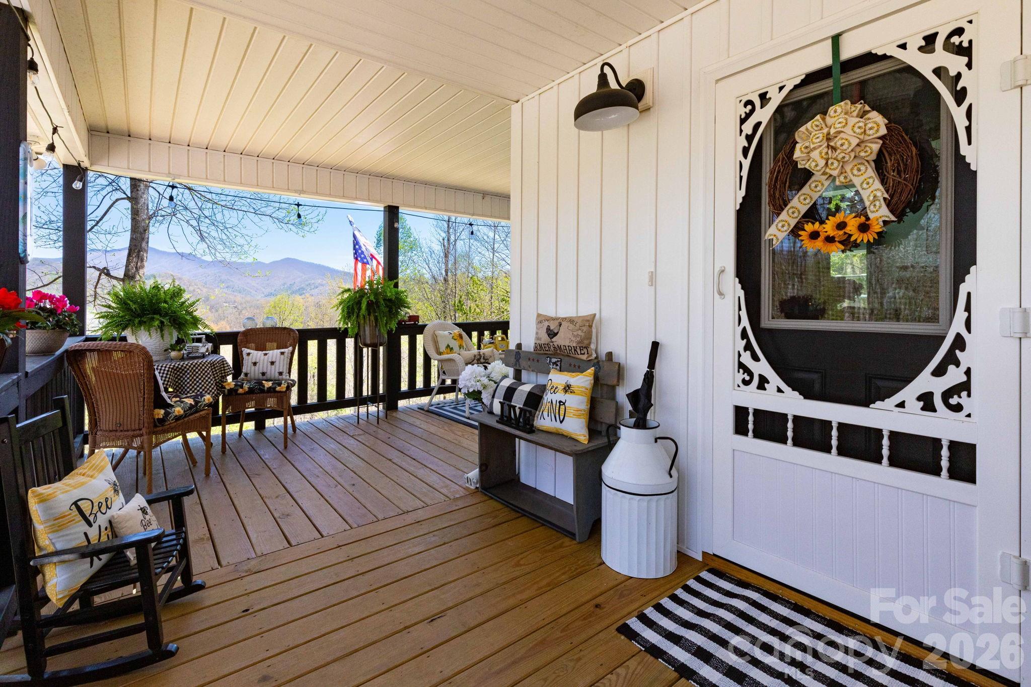 153 Fairlane Loop — Whittier
