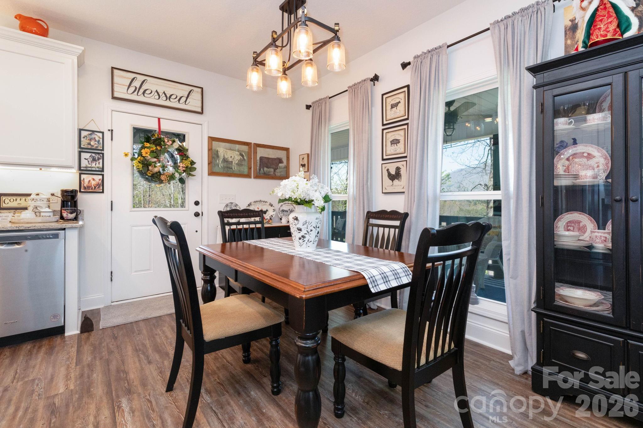 153 Fairlane Loop — Whittier