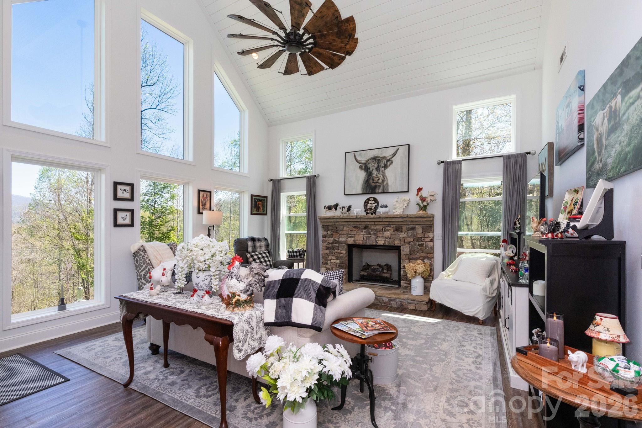 153 Fairlane Loop — Whittier